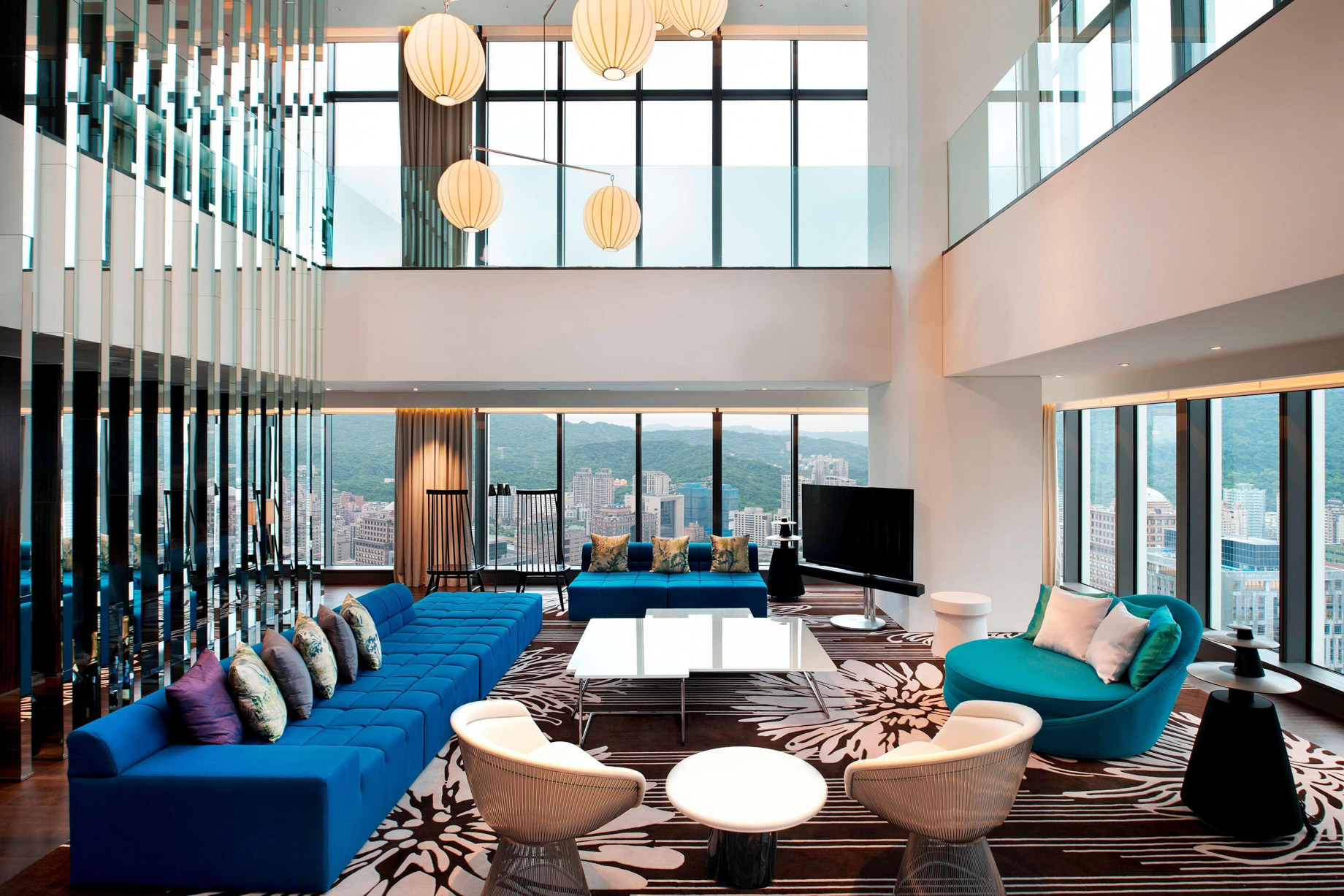 W Taipei Hotel - Taipei, Taiwan - Extreme WOW Suite Living Room