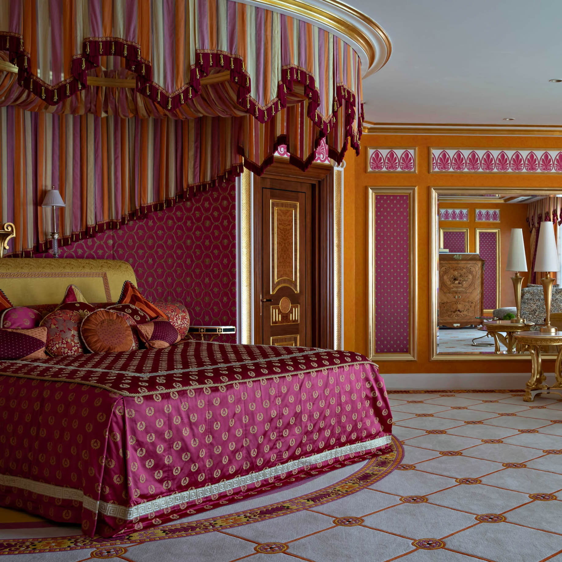 Burj Al Arab Jumeirah Hotel - Dubai, UAE - Royal Suite Bedroom