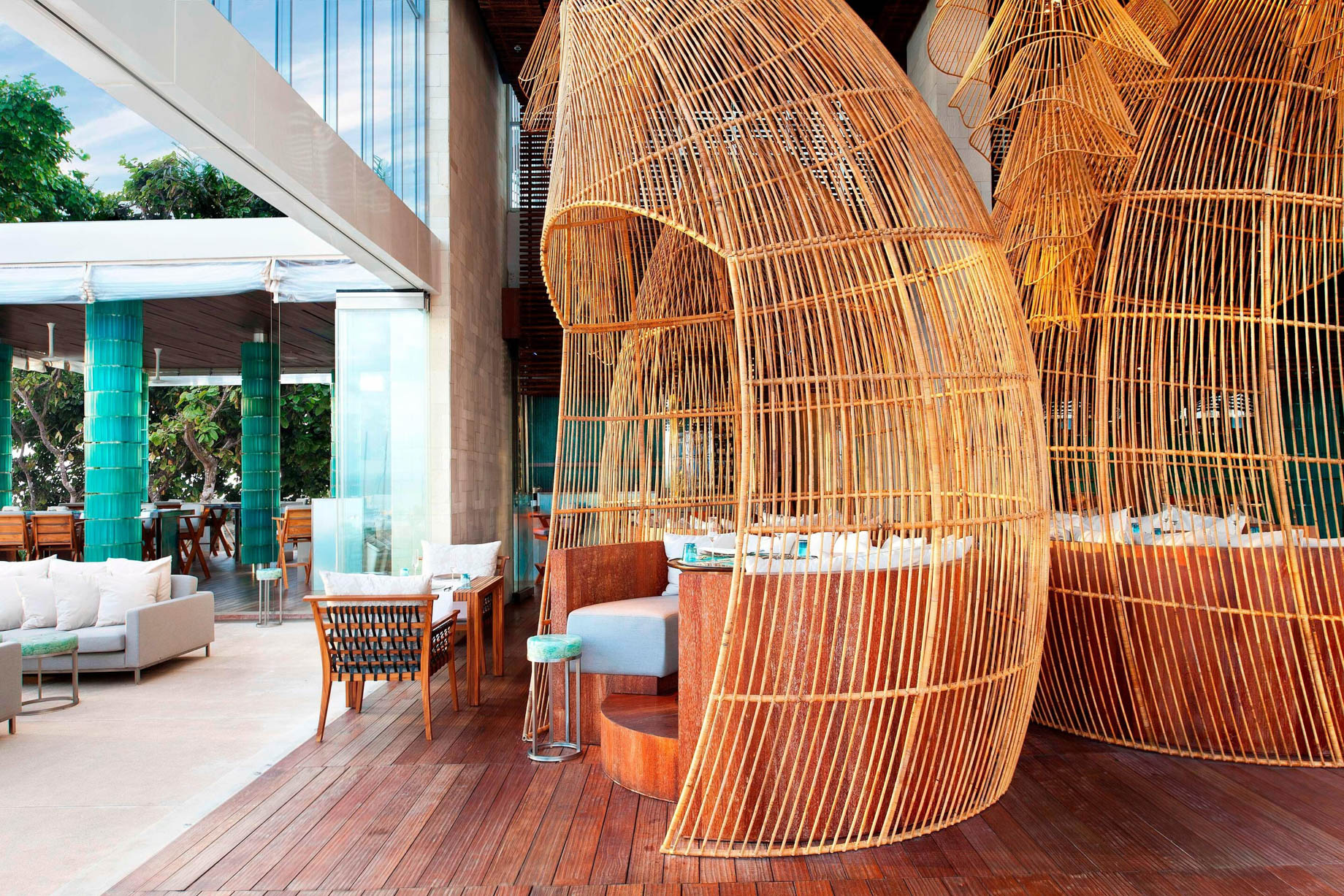 W Bali Seminyak Resort – Seminyak, Indonesia – Starfish Bloo Restaurant Seating