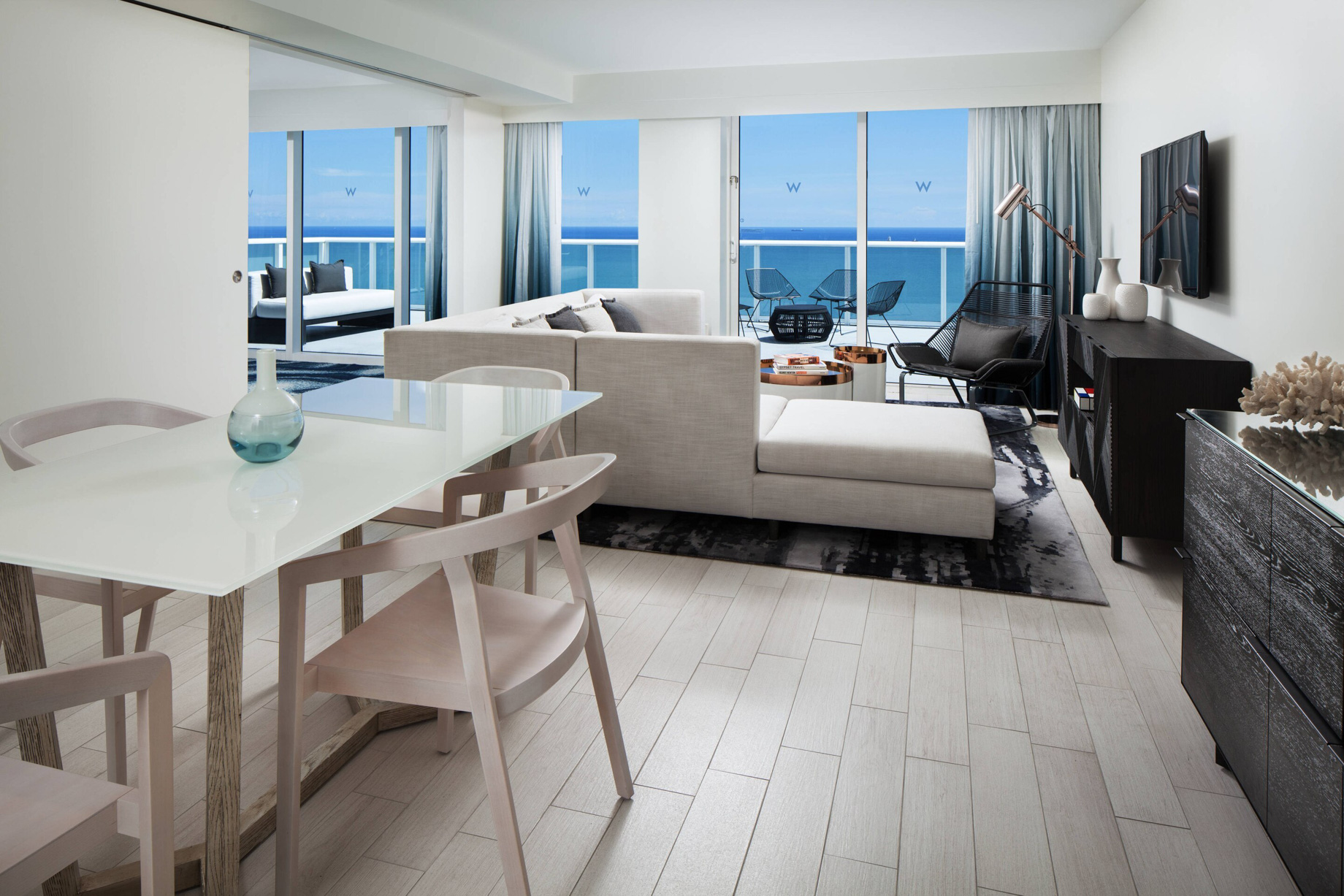 W Fort Lauderdale Hotel – Fort Lauderdale, FL, USA – Oasis Ocean Front Suite Living Room