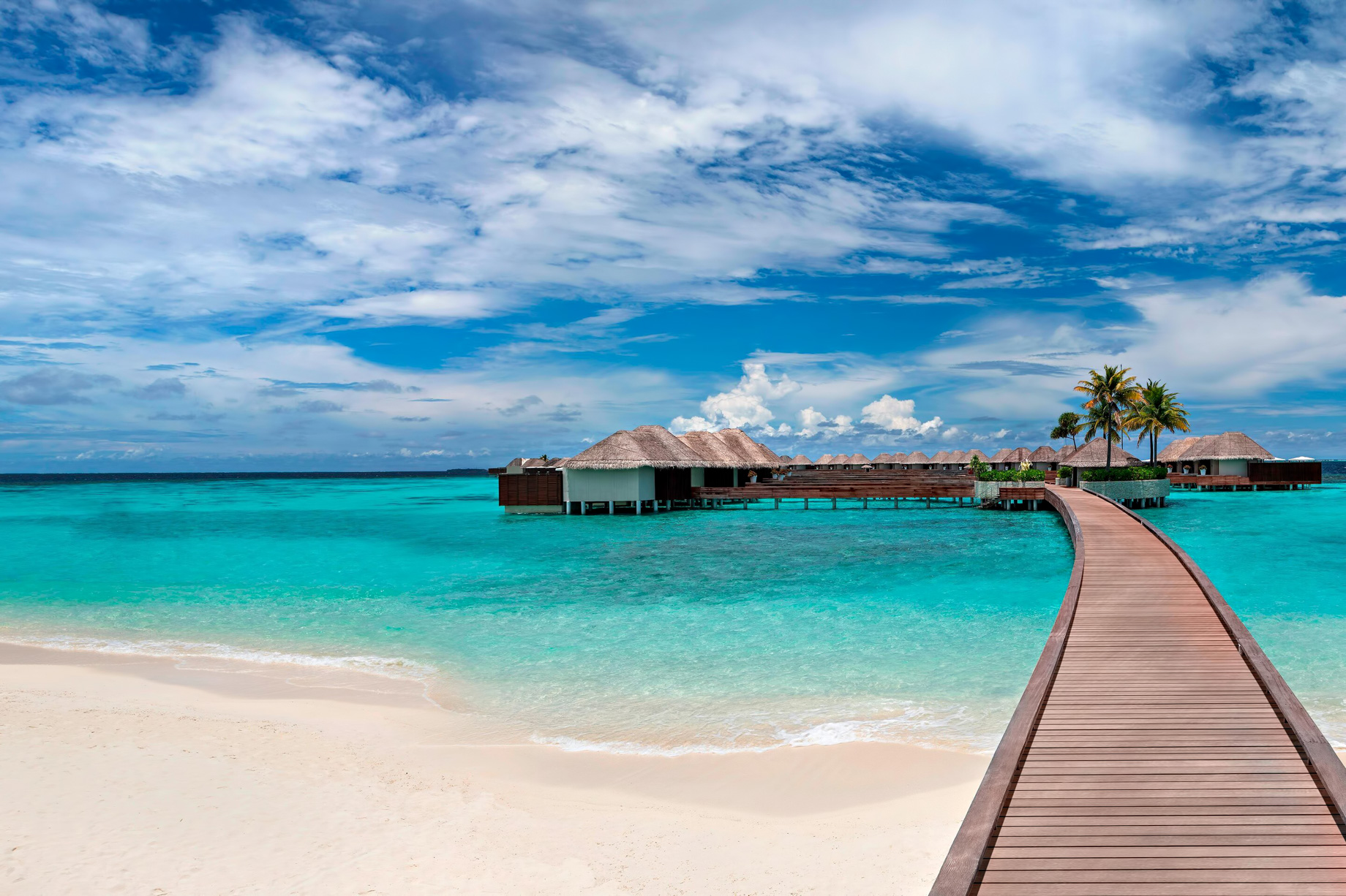 034 – W Maldives Resort – Fesdu Island, Maldives – Overwater Bungalows Boardwalk