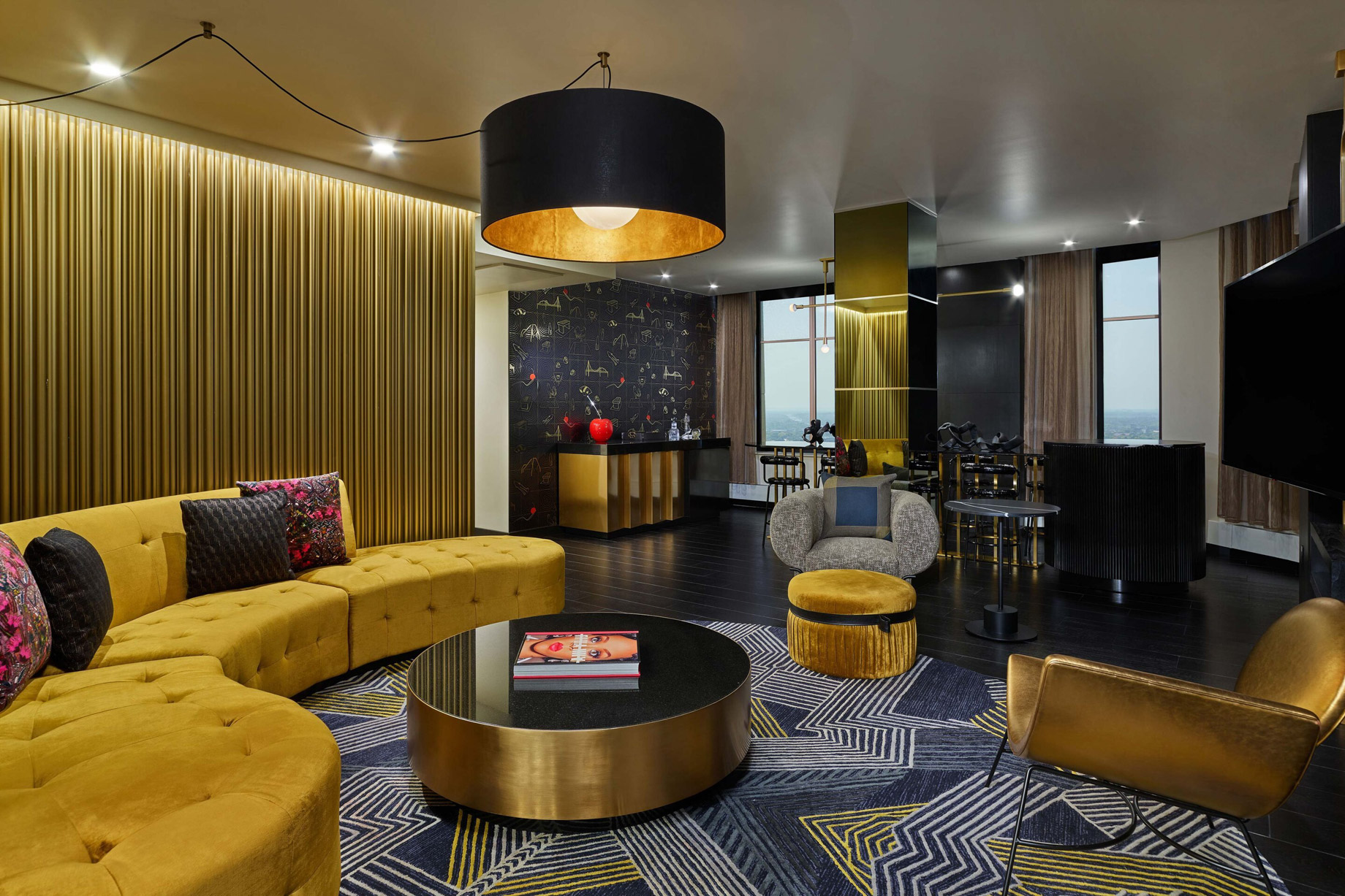 W Minneapolis The Foshay Hotel – Minneapolis, MN, USA – Extreme Wow Suite Living Room
