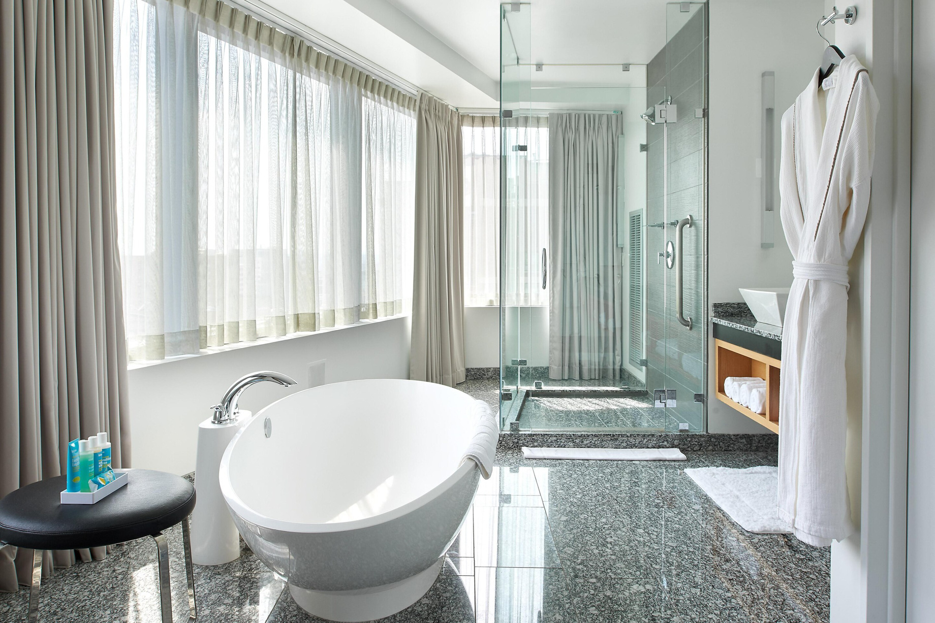 W Boston Hotel – Boston, MA, USA – Extreme WOW Suite Bathroom