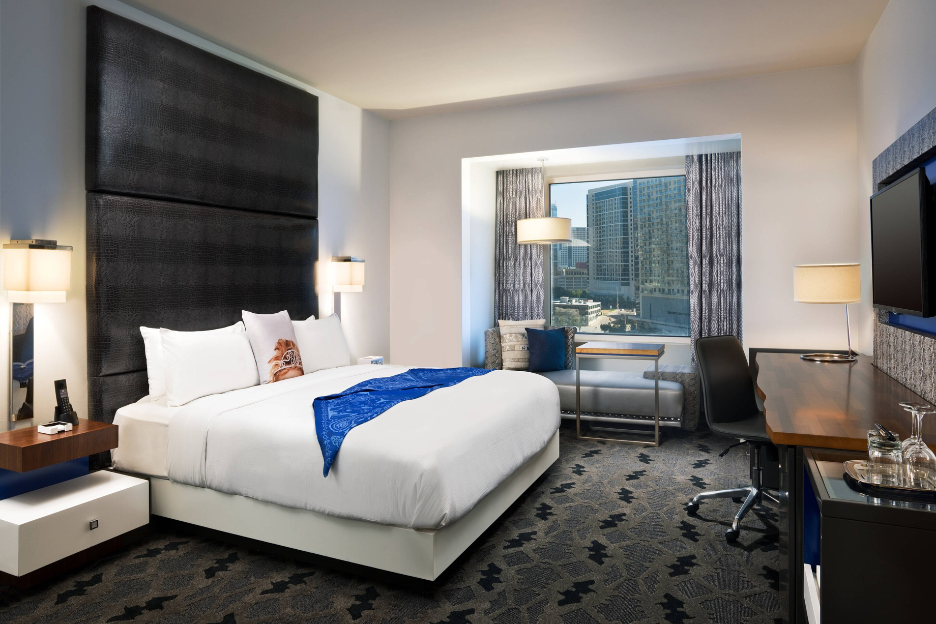 W Dallas Victory Hotel – Dallas, TX, USA – Extreme Wow King Suite Bedroom
