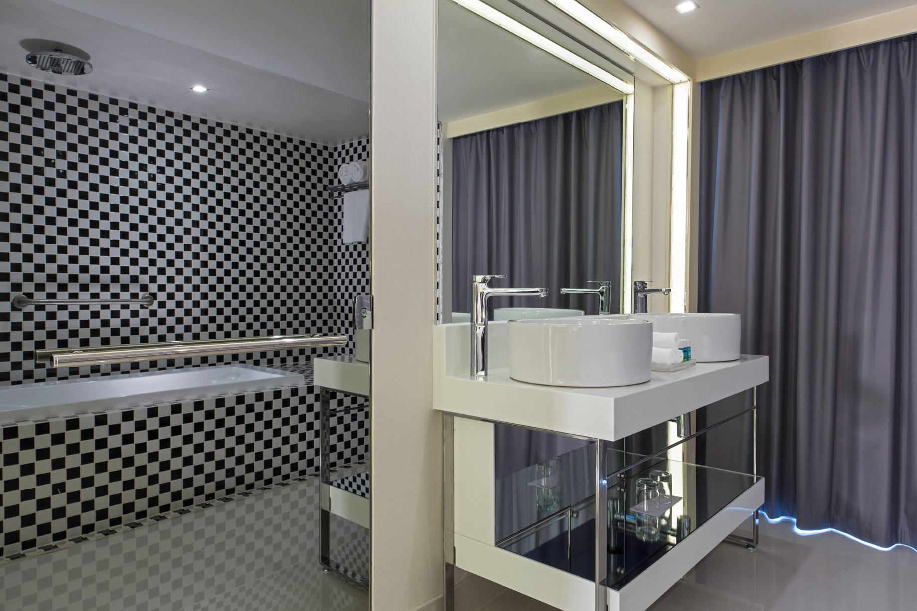 W Mexico City Hotel - Polanco, Mexico City, Mexico - Suite Bathroom Vanity