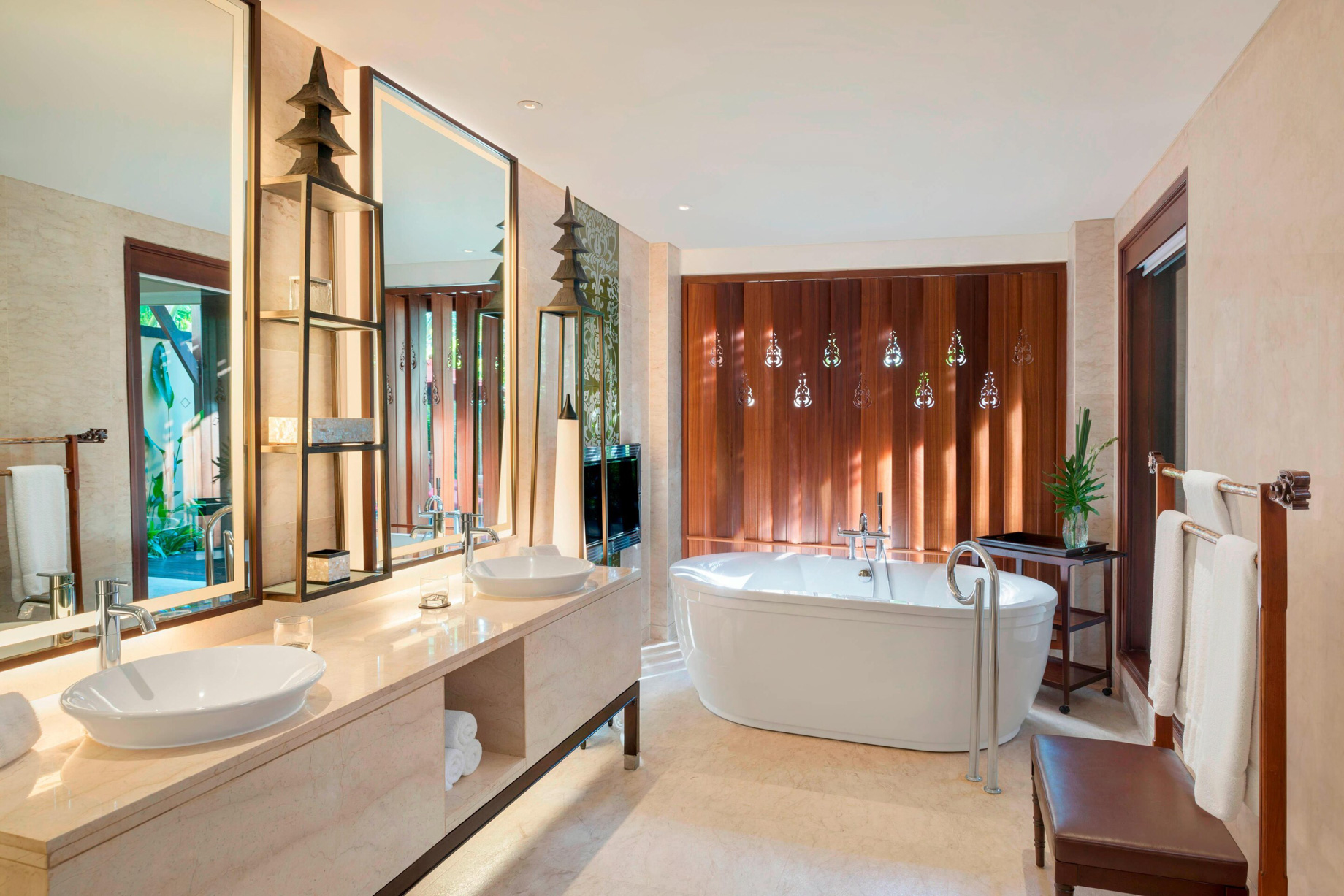 The St. Regis Bali Resort - Bali, Indonesia - St. Regis Suite Guest Bathroom
