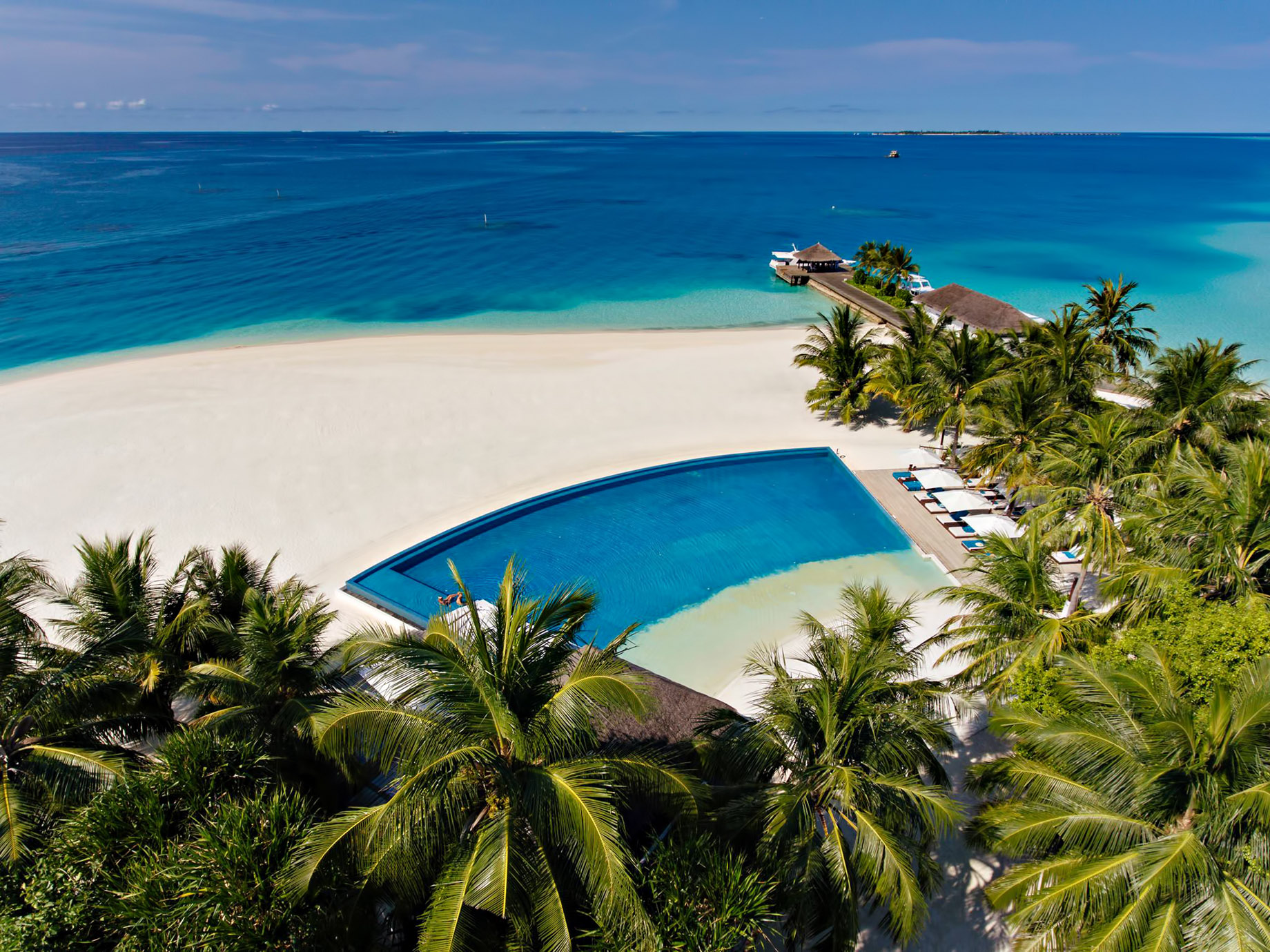 Velassaru Maldives Resort – South Male Atoll, Maldives – Infinity Pool