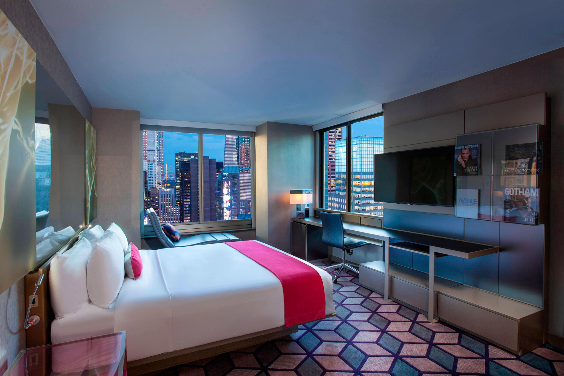 W New York Times Square Hotel – New York, NY, USA – Cool Corner Times Square View Guest Room