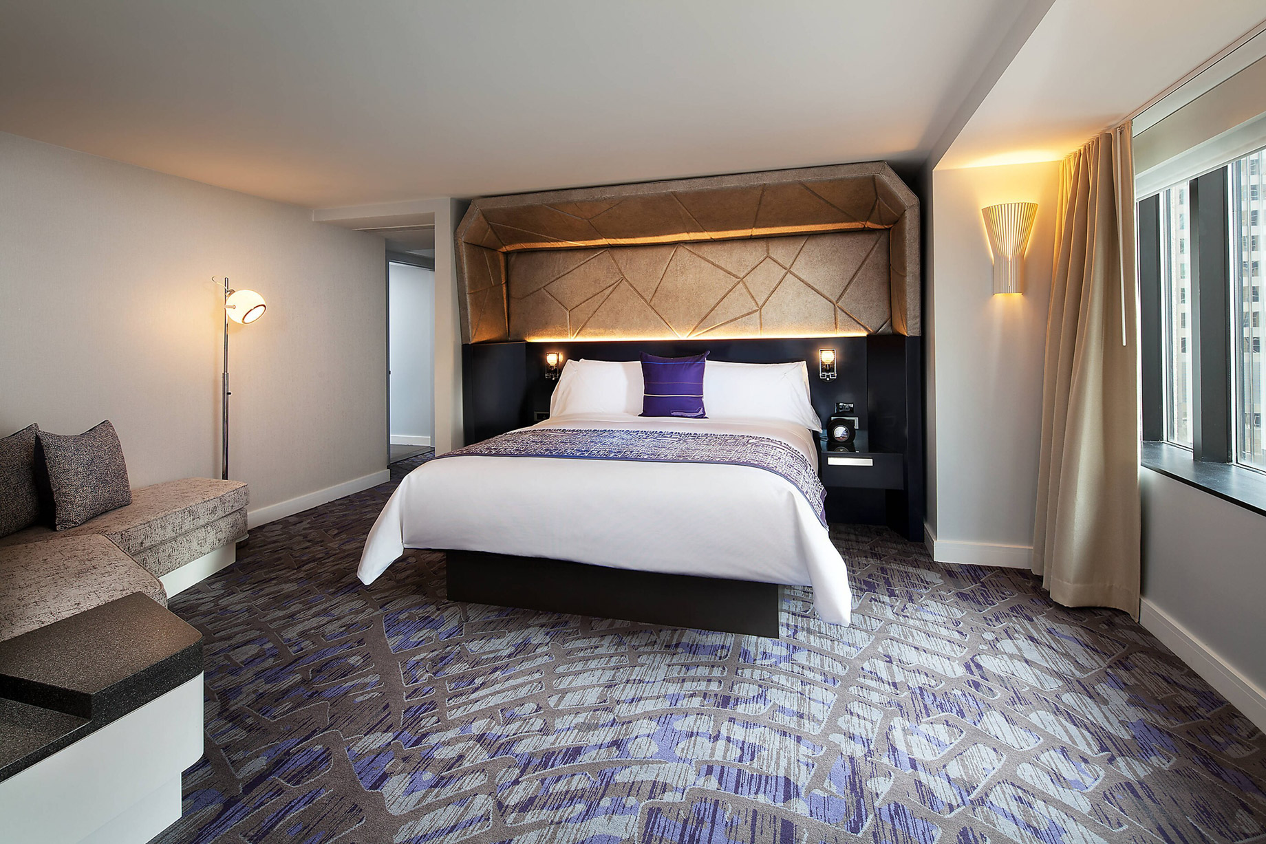 W Seattle Hotel – Seattle, WA, USA – Extreme WOW Suite Bed