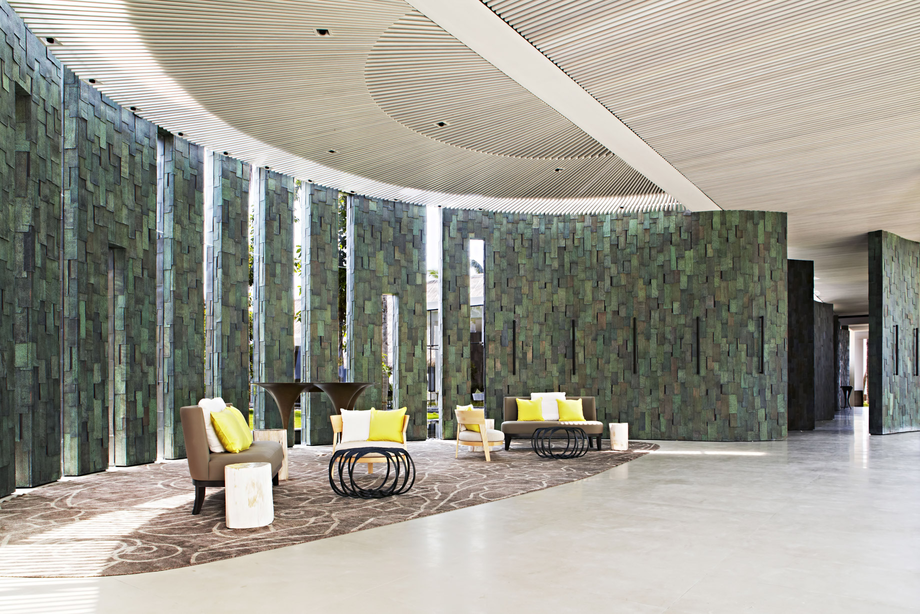 Cheval Blanc Randheli Resort – Noonu Atoll, Maldives – Alchemist Lounge