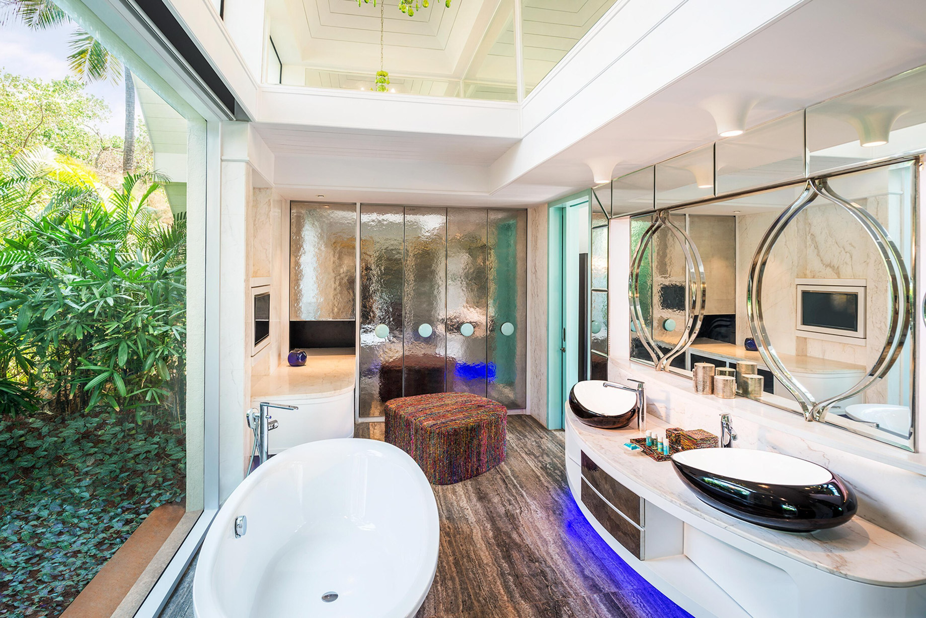 W Goa Vagator Beach Resort - Goa, India - Fantastic Garden Villa Bathroom Tub
