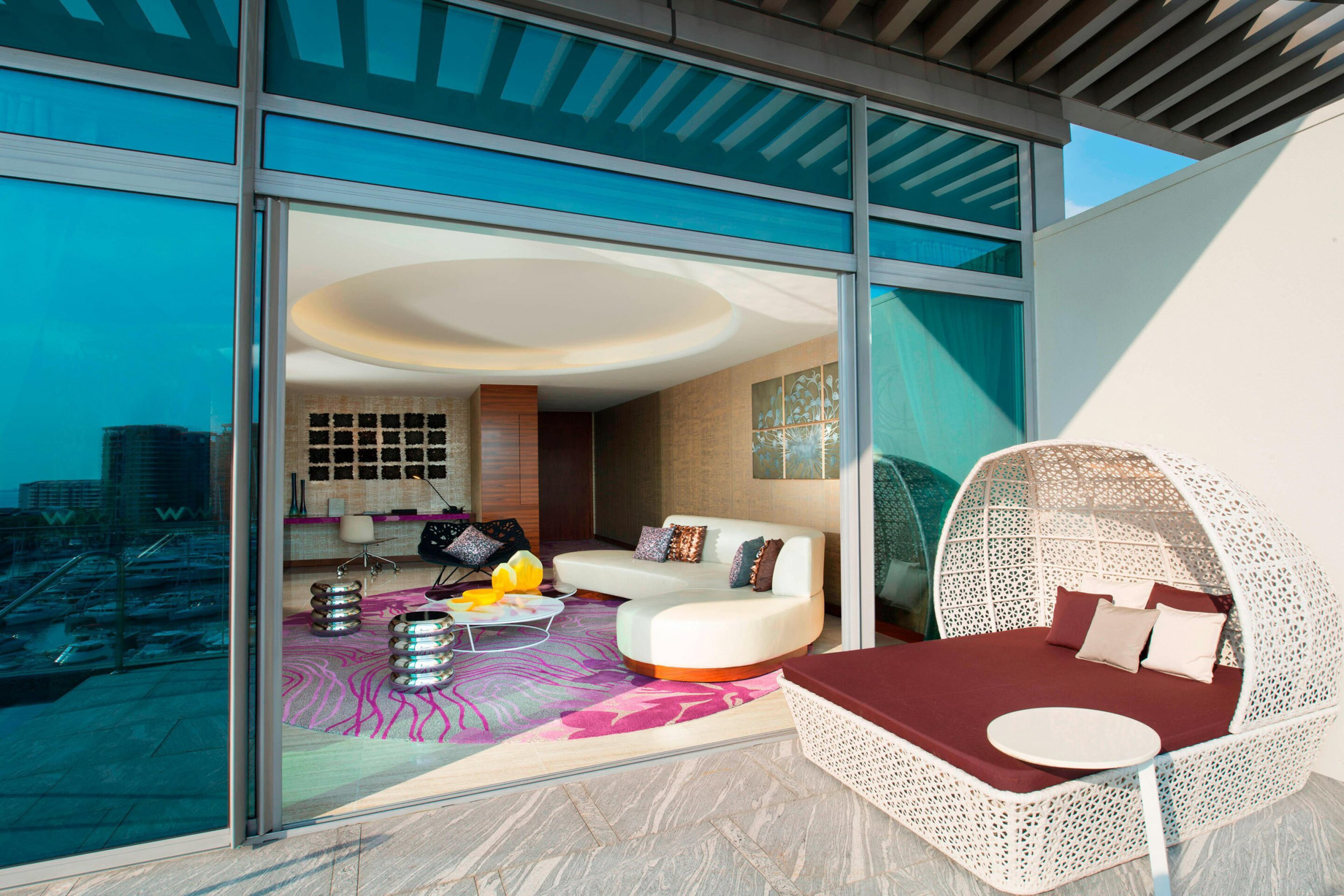 W Singapore Sentosa Cove Hotel – Singapore – Fantastic Suite Living Area