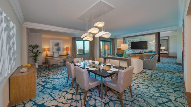 Atlantis The Palm Resort - Crescent Rd, Dubai, UAE - Regal Suite Living Room