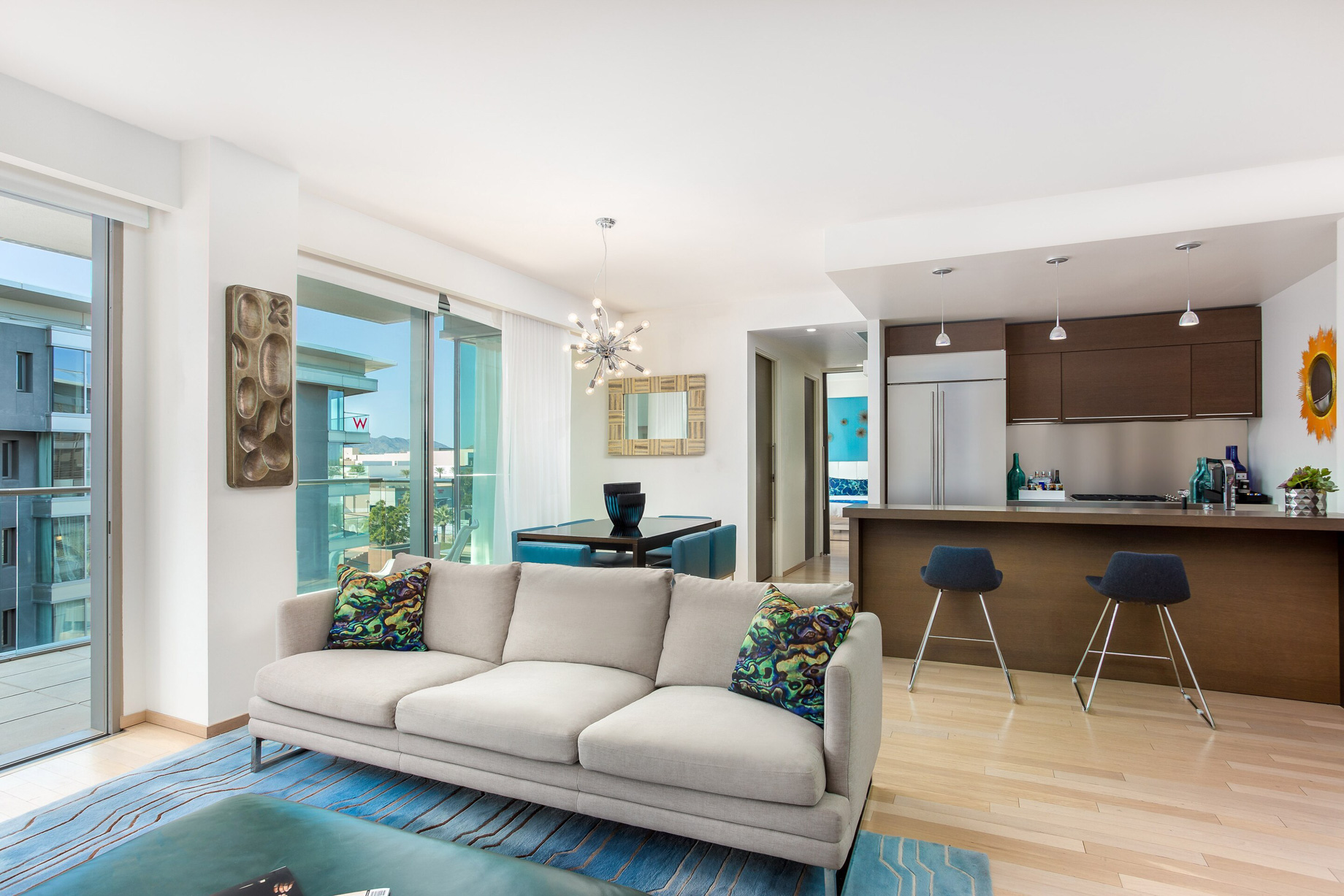 W Scottsdale Hotel – Scottsdale, AZ, USA – Fantastic Suite Living Room Area