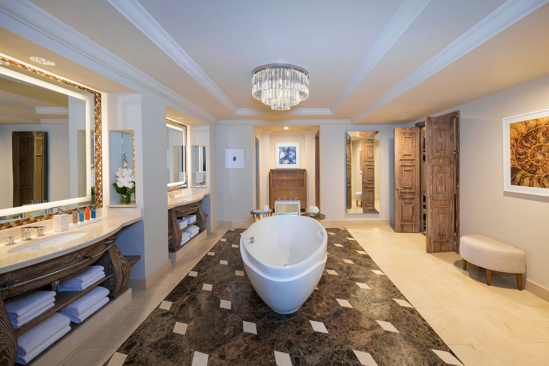 Atlantis The Palm Resort – Crescent Rd, Dubai, UAE – Regal Suite Bathroom