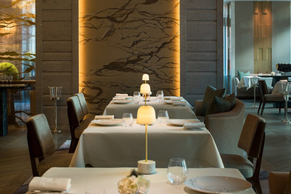 The St. Regis Hong Kong Hotel - Wan Chai, Hong Kong - L'Envol Tables Night