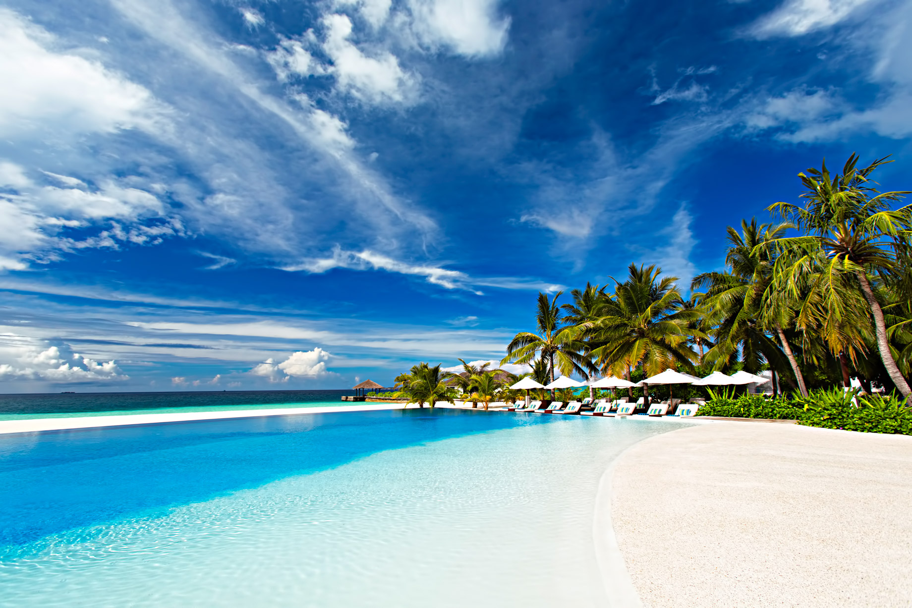 Velassaru Maldives Resort – South Male Atoll, Maldives – Infinity Pool