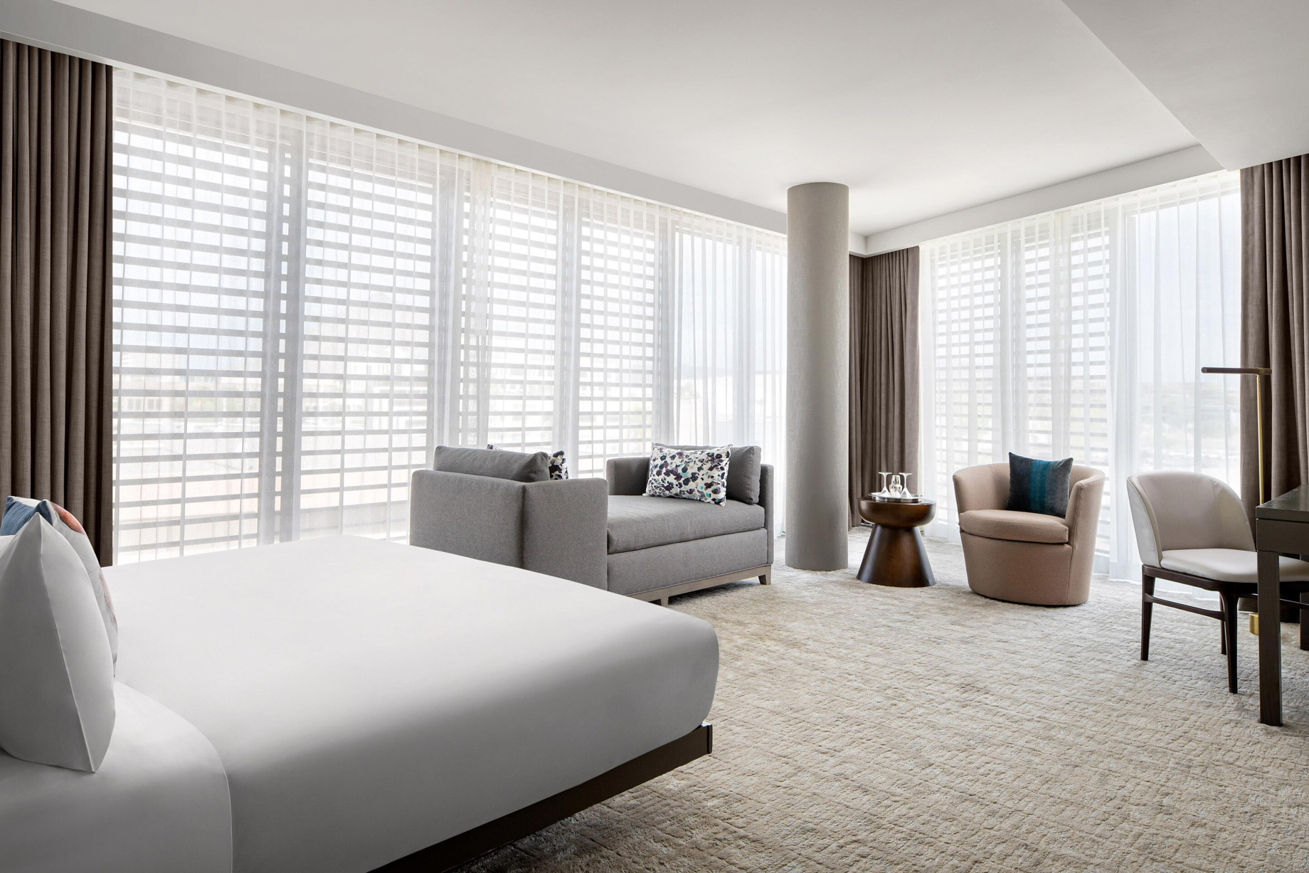 W Scottsdale Hotel – Scottsdale, AZ, USA – Marvelous and Mega Bed