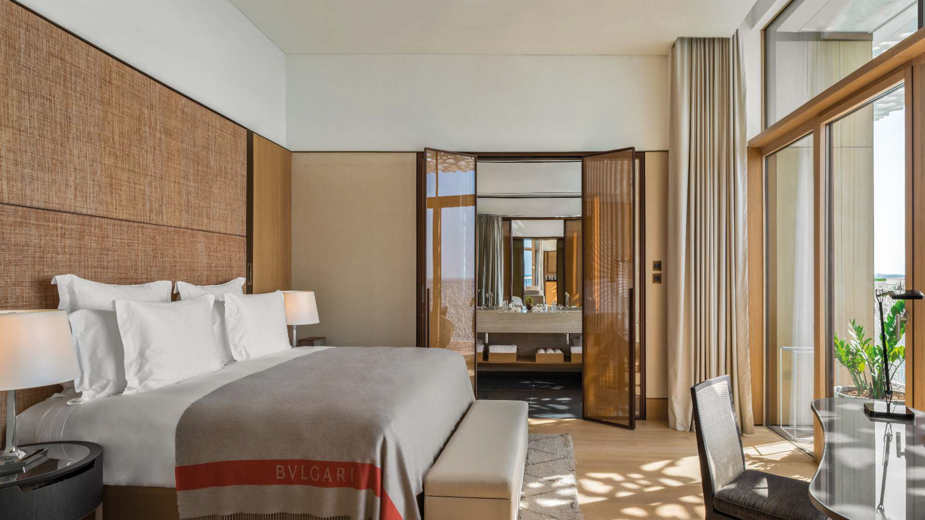 Bvlgari Resort Dubai – Jumeira Bay Island, Dubai, UAE – Guest Suite Bedroom