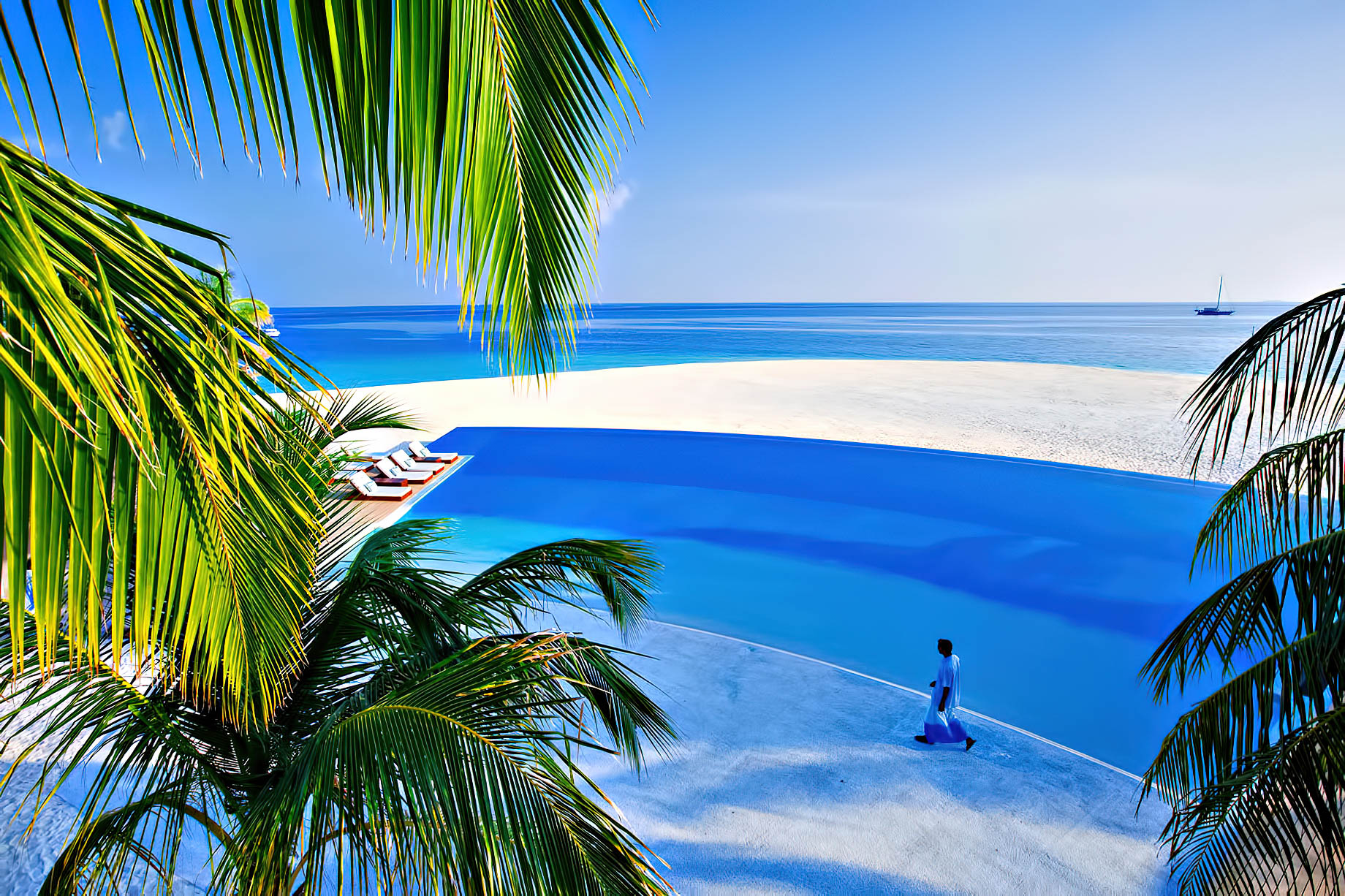 Velassaru Maldives Resort – South Male Atoll, Maldives - Infinity Pool