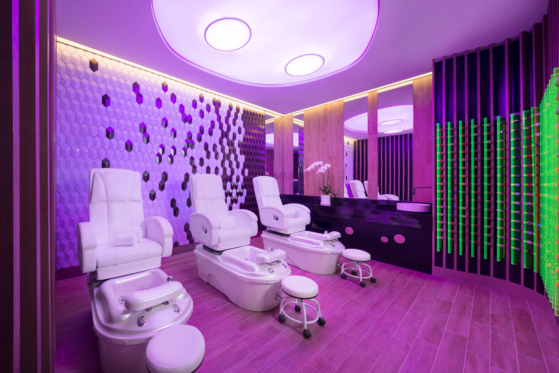 W Kuala Lumpur Hotel – Kuala Lumpur, Malaysia – AWAY Spa