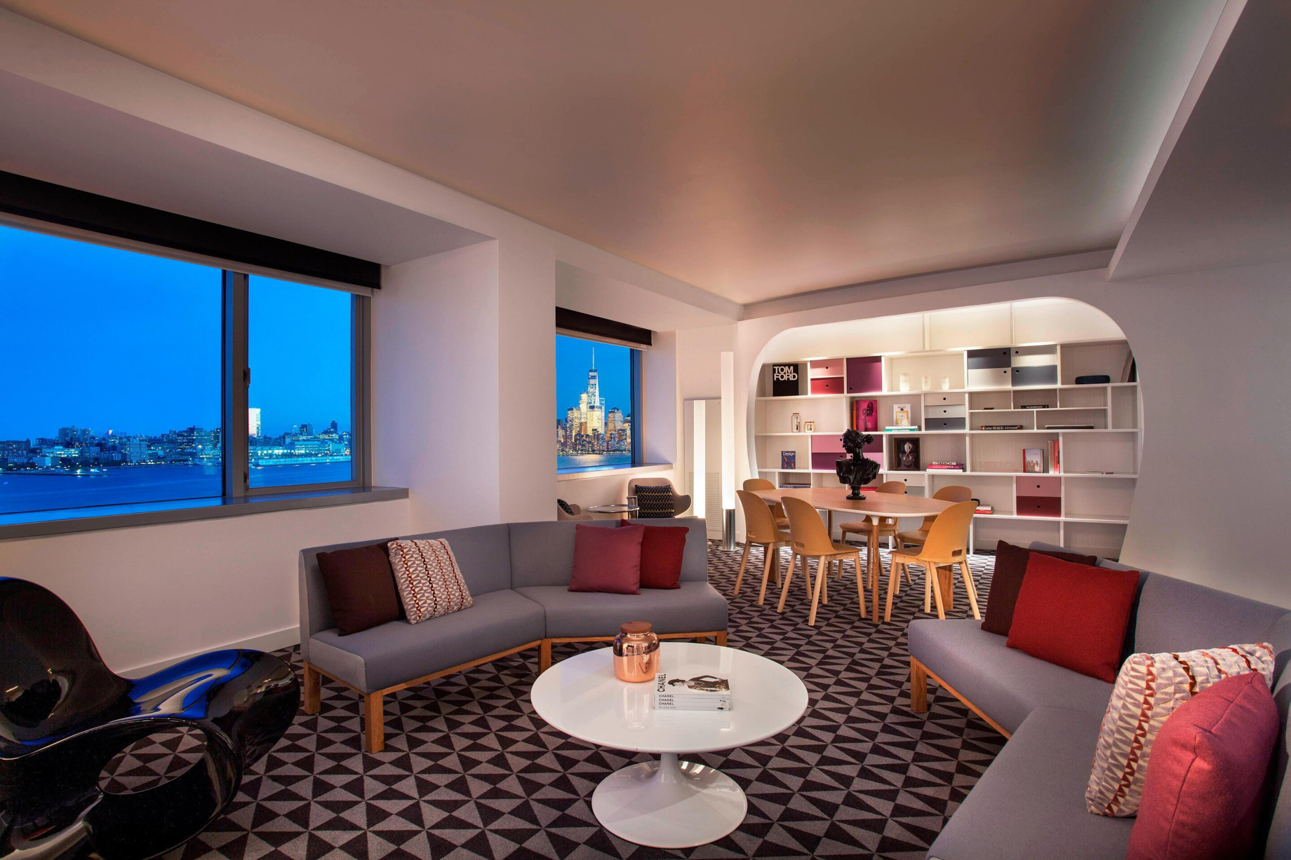 W Hoboken Hotel – Hoboken, NJ, USA – E WOW Suite Living Area