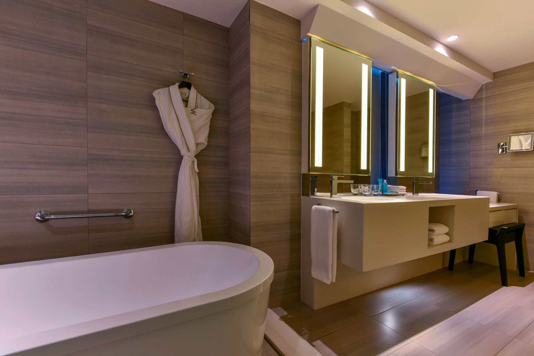 W Amman Hotel – Amman, Jordan – Cool Corner Bathroom Tub