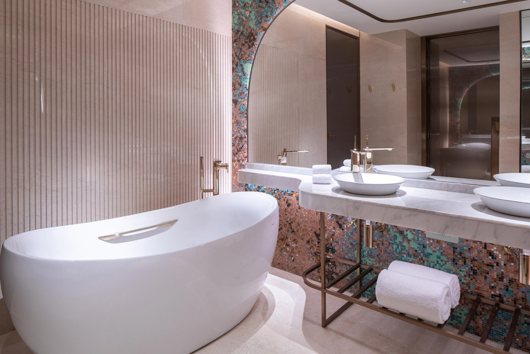 W Chengdu Hotel – Chengdu, China – WOW Suite Bathroom