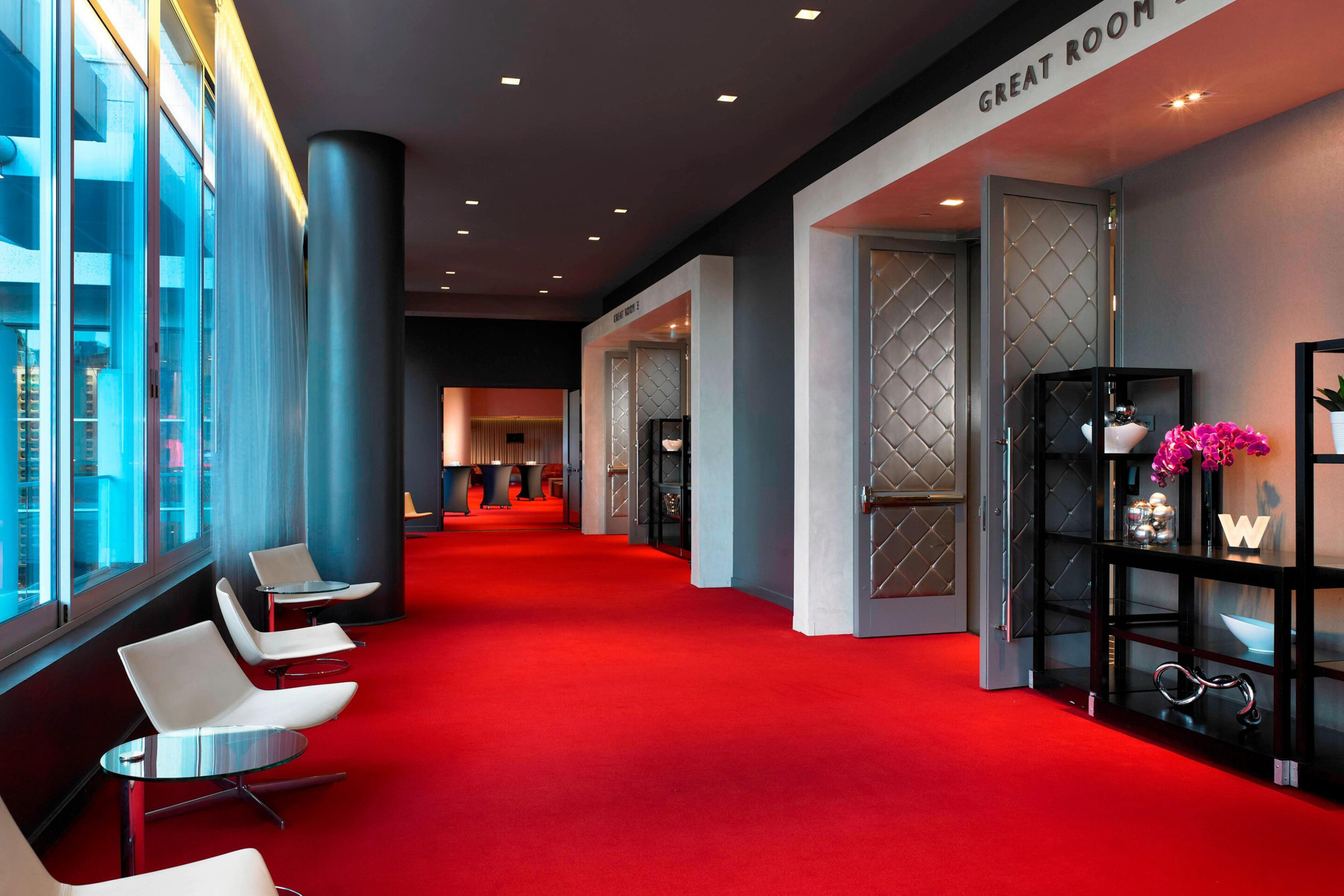 W Hollywood Hotel - Hollywood, CA, USA - Great Room Foyer