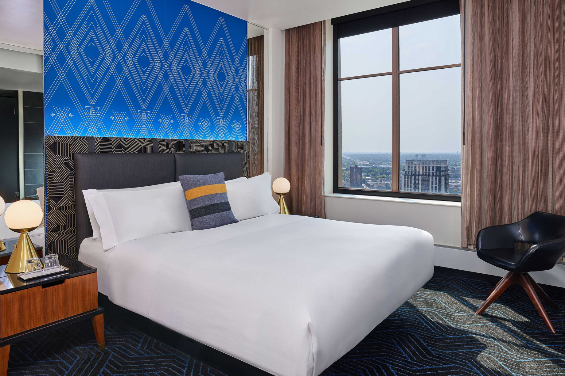 W Minneapolis The Foshay Hotel – Minneapolis, MN, USA – Marvelous Suite Bedroom
