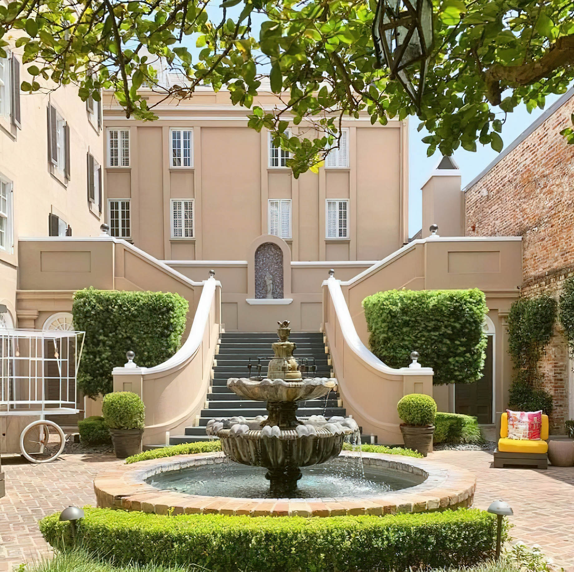 W New Orleans French Quarter Hotel – New Orleans, LA, USA – Courtyard Fountain