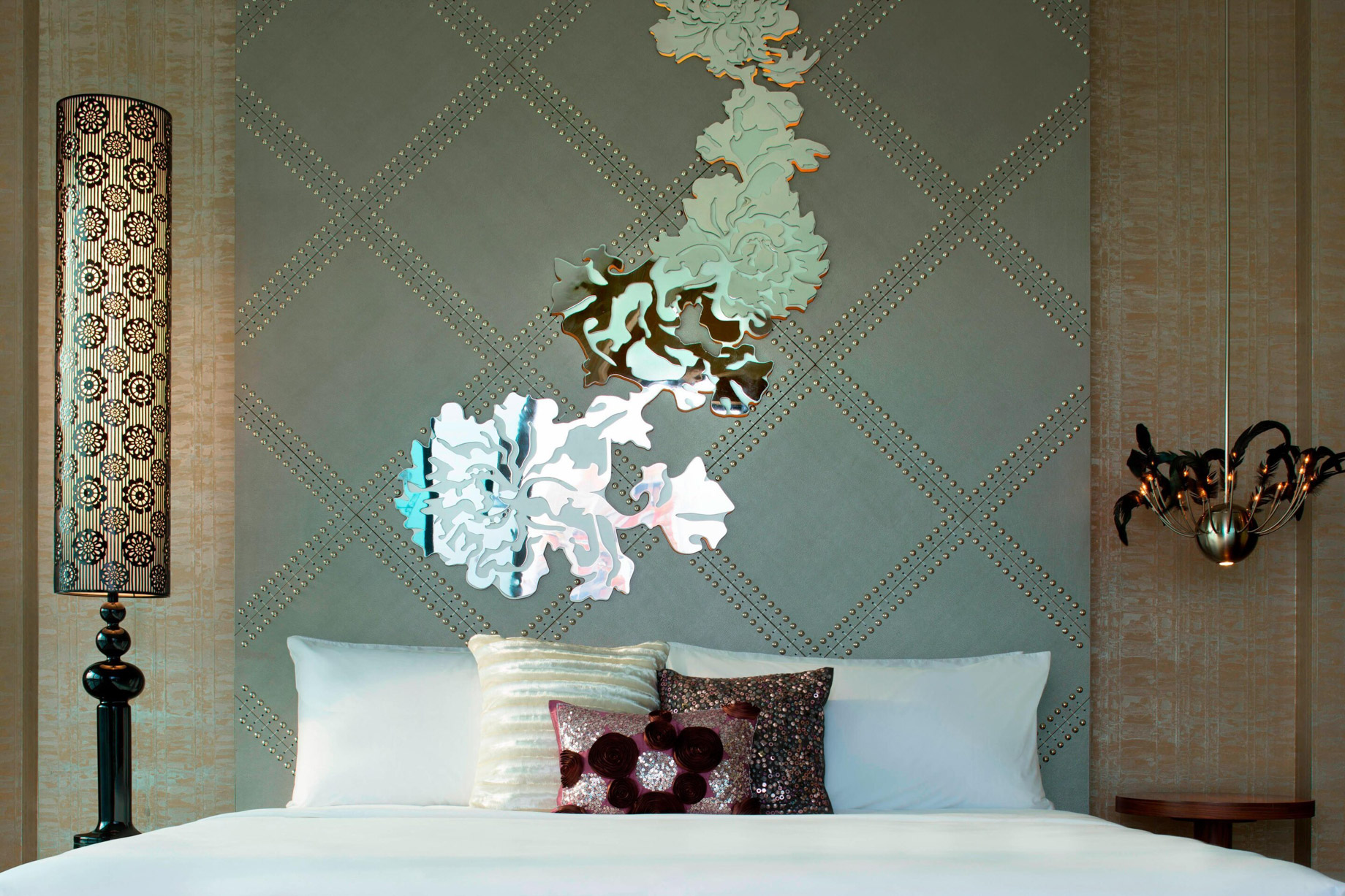 W Singapore Sentosa Cove Hotel - Singapore - Marvelous Suite Bedroom Decor