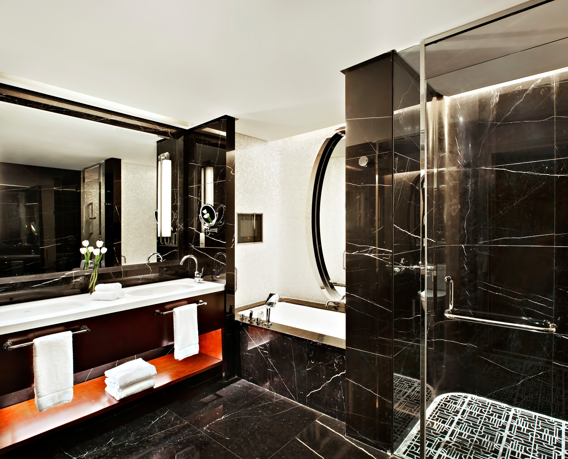 The St. Regis Tianjin Hotel – Tianjin, China – Superior Suite Bathroom