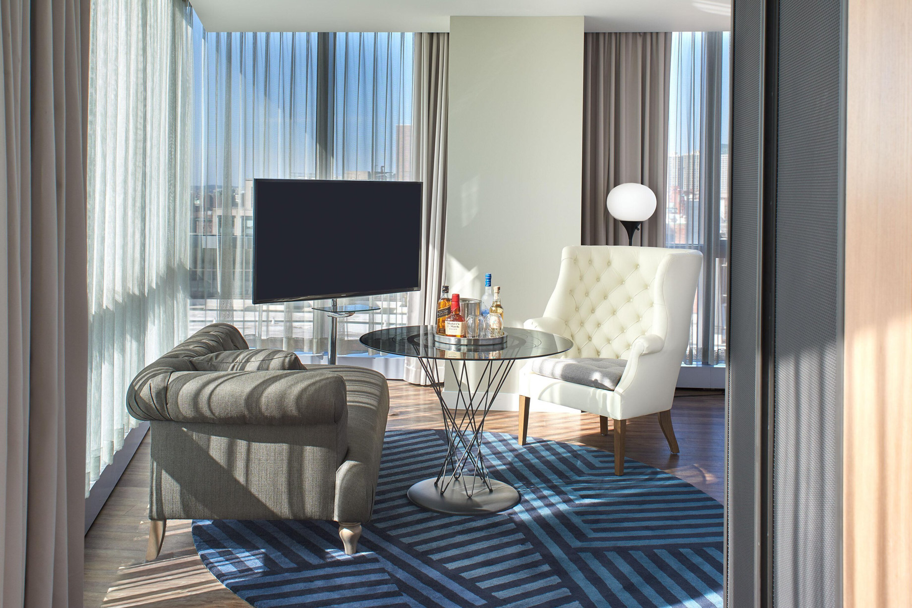 W Boston Hotel – Boston, MA, USA – Cool Corner Guest Room Seating