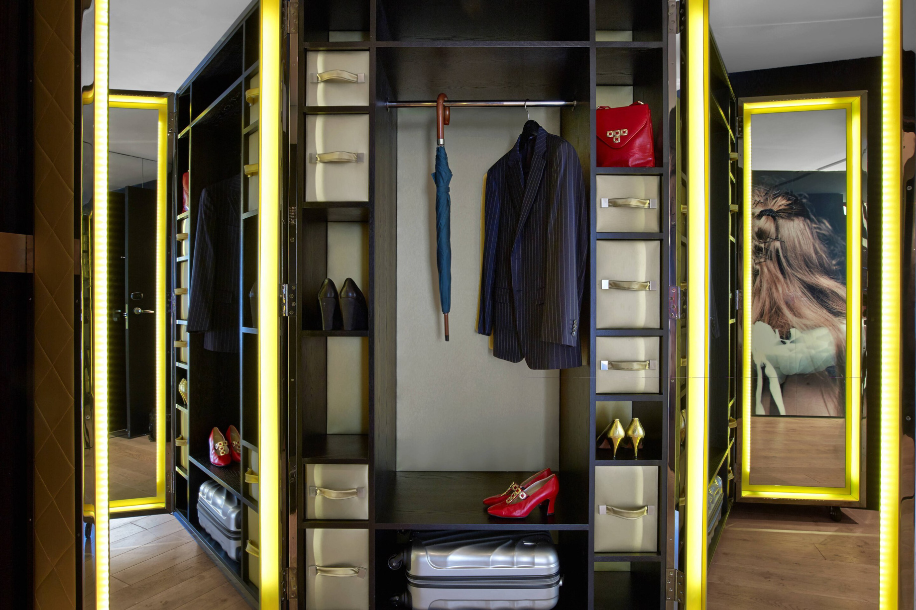 W London Hotel - London, United Kingdom - E WOW Suite Style