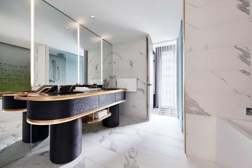 W Melbourne Hotel - Melbourne, Australia - Spectacular Studio Bathroom