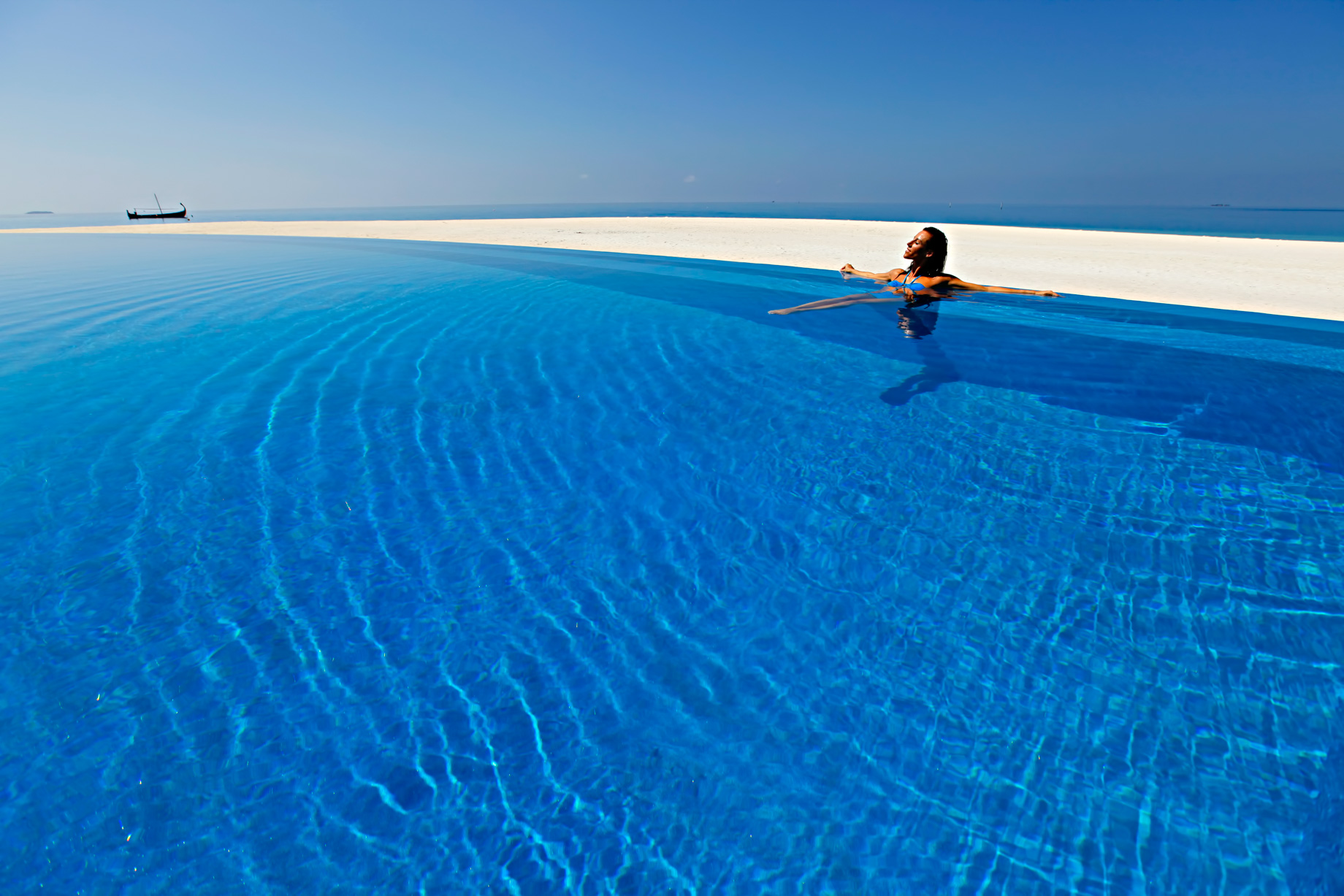 Velassaru Maldives Resort – South Male Atoll, Maldives – Relaxation in Pool