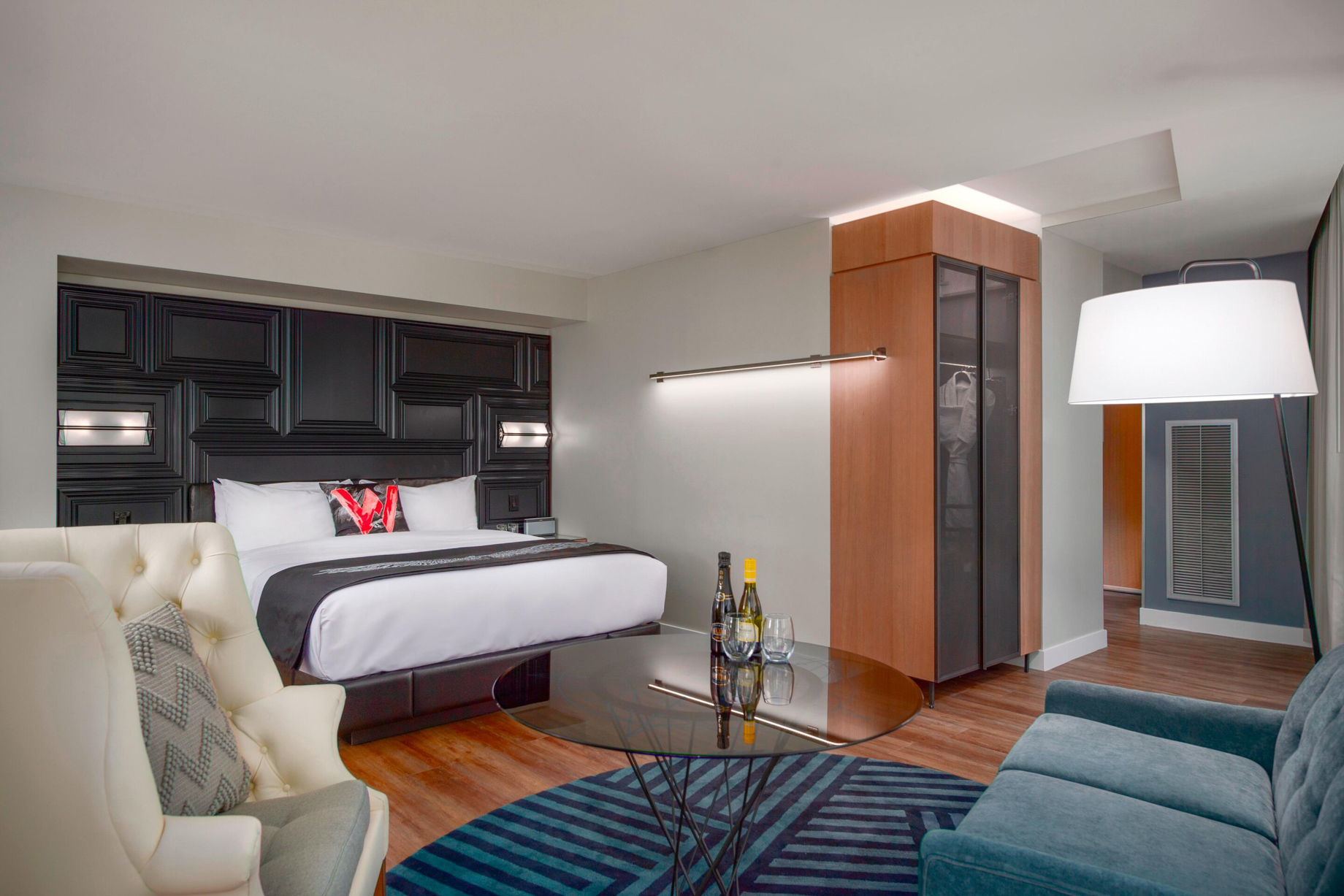 W Boston Hotel – Boston, MA, USA – Cool Corner Guest Room Style