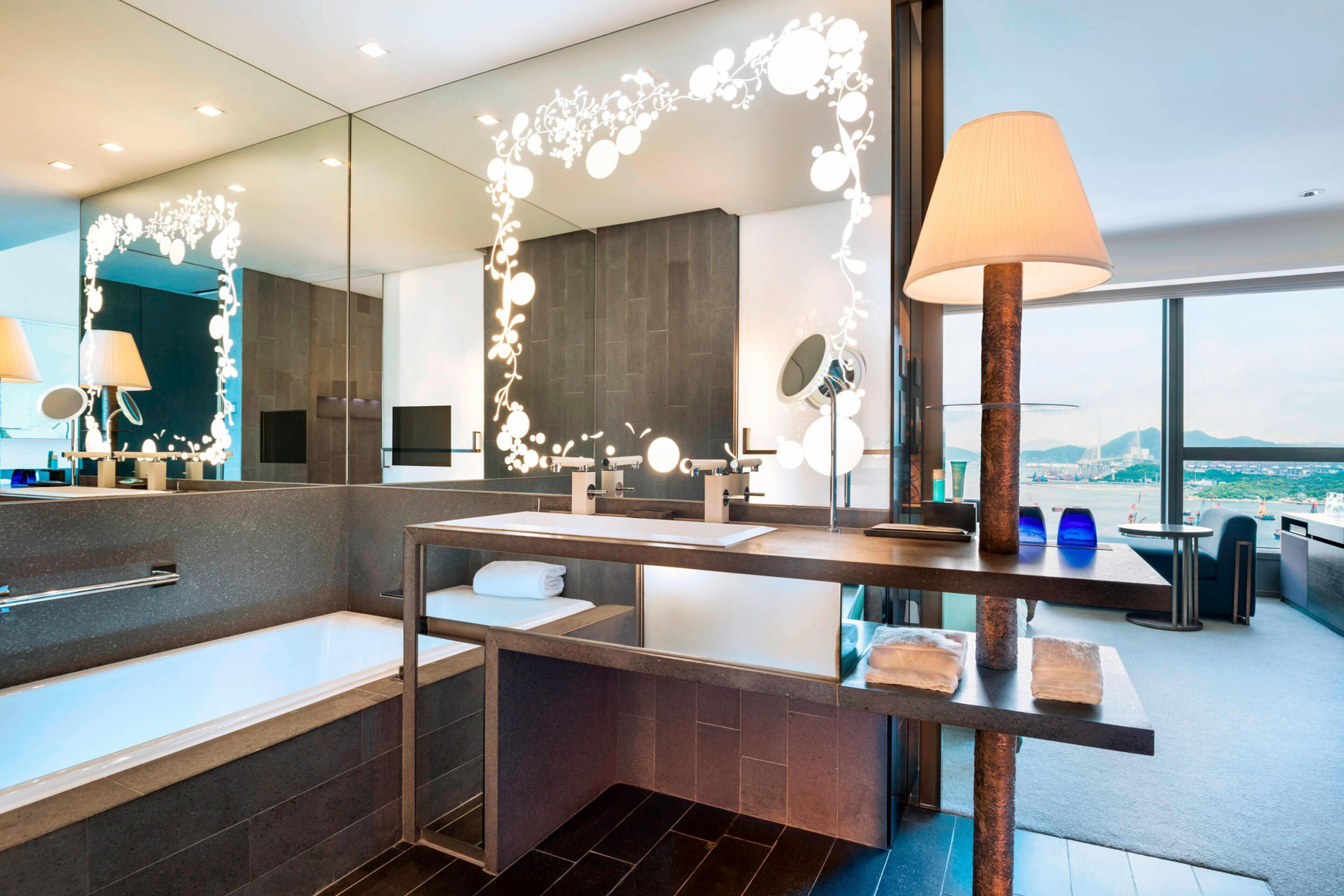 W Hong Kong Hotel – Hong Kong – Guest Room Bathroom Vanity