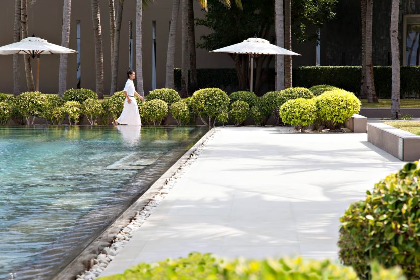 Cheval Blanc Randheli Resort - Noonu Atoll, Maldives - Pool Deck