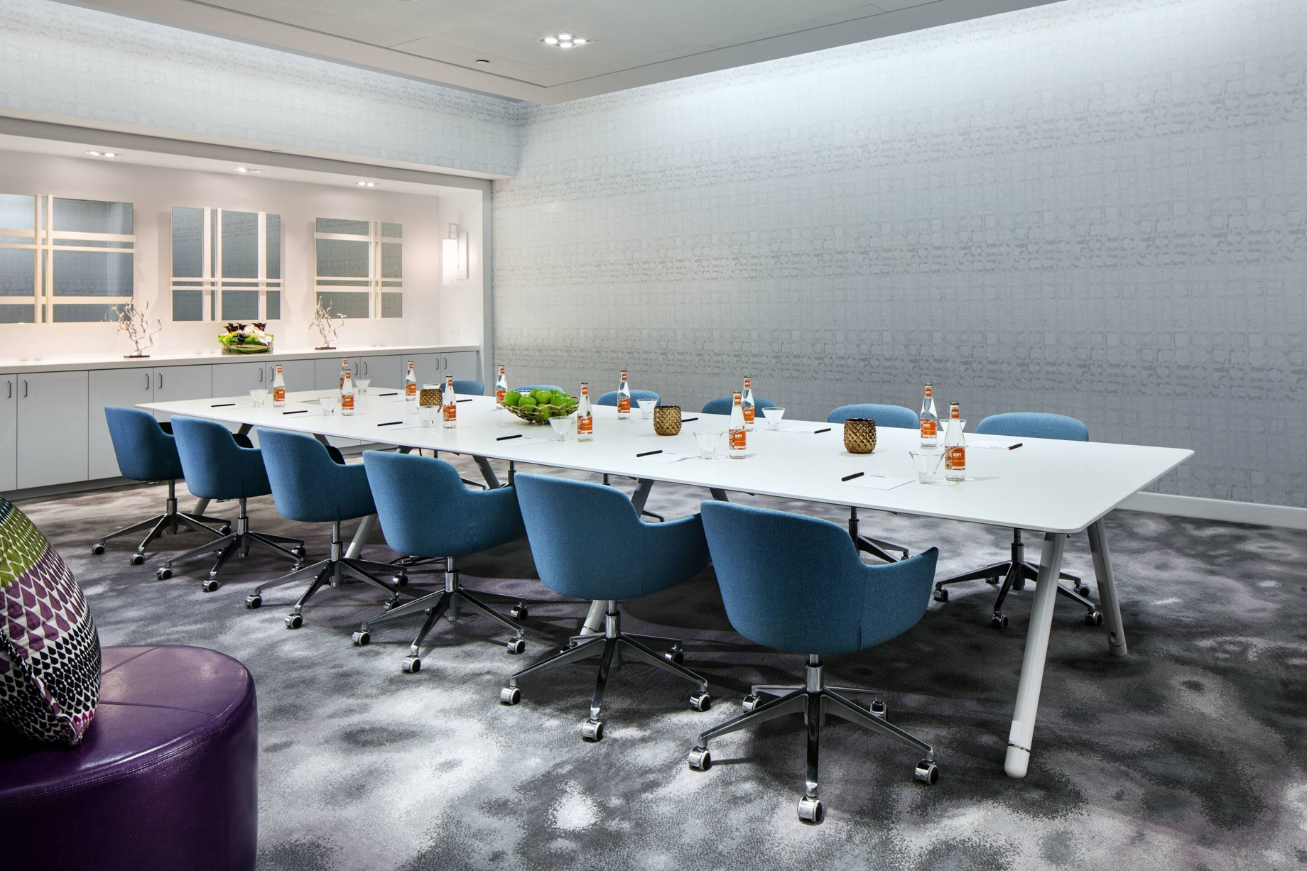 W Bellevue Hotel – Bellevue, WA, USA – Strategy Meeting Room