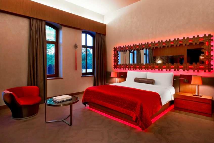 W Istanbul Hotel - Istanbul, Turkey - Mega Room Bed