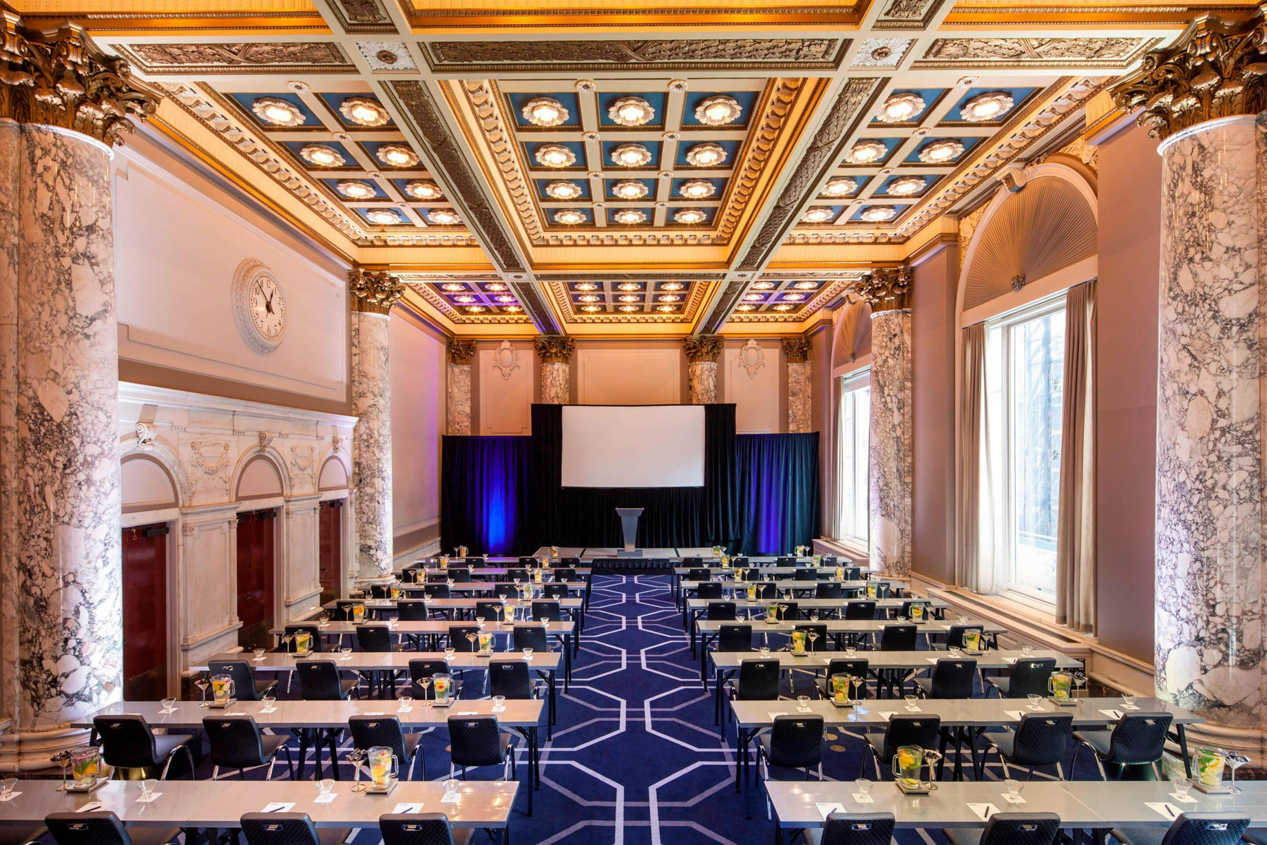 W New York Union Square Hotel – New York, NY, USA – Great Room Tables