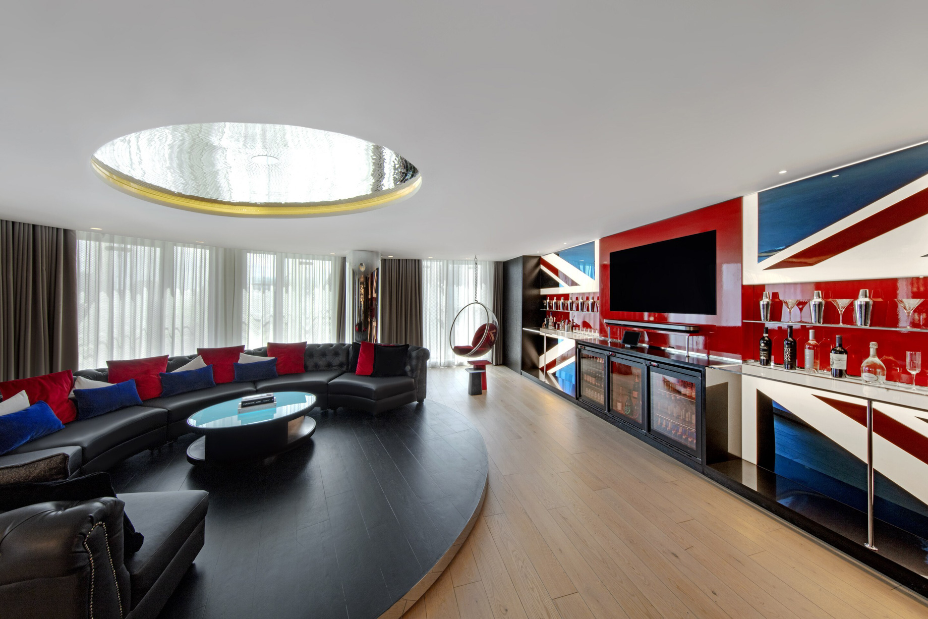 W London Hotel – London, United Kingdom – Extreme WOW Suite Living Area