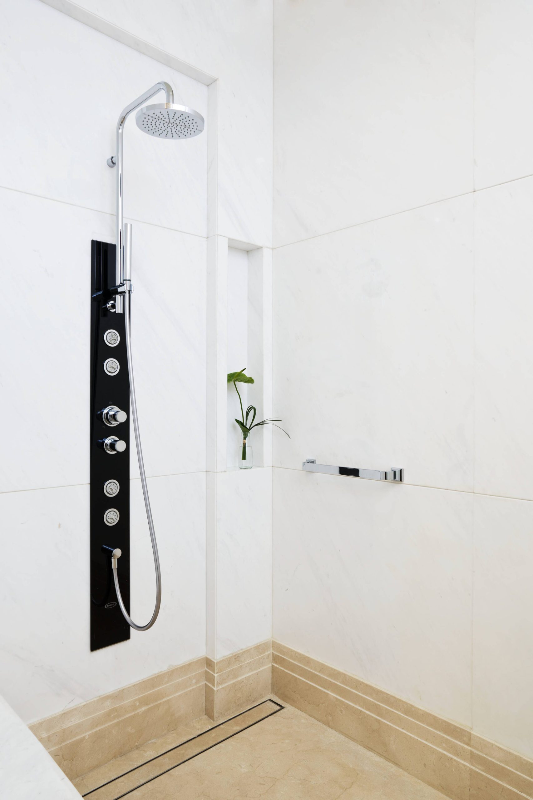 The St. Regis Chengdu Hotel – Chengdu, Sichuan, China – Deluxe Guest Room Shower