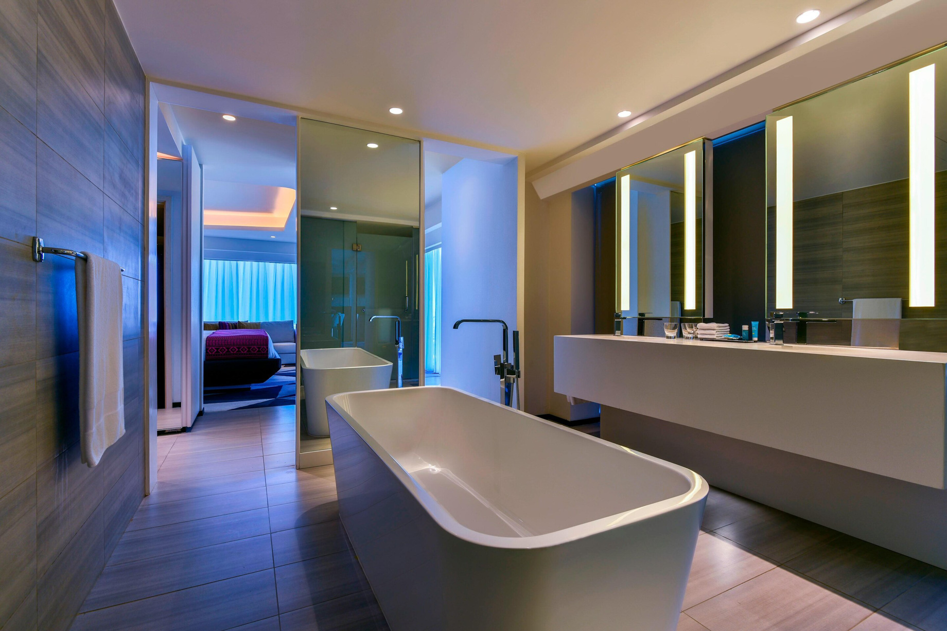 W Amman Hotel – Amman, Jordan – Marvelous Bathroom Tub