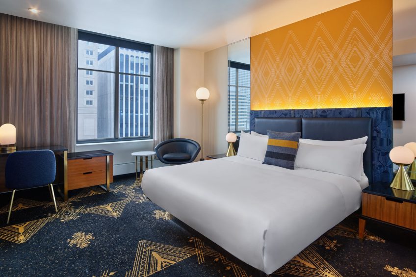 W Minneapolis The Foshay Hotel - Minneapolis, MN, USA - Wonderful Guest Room Bed