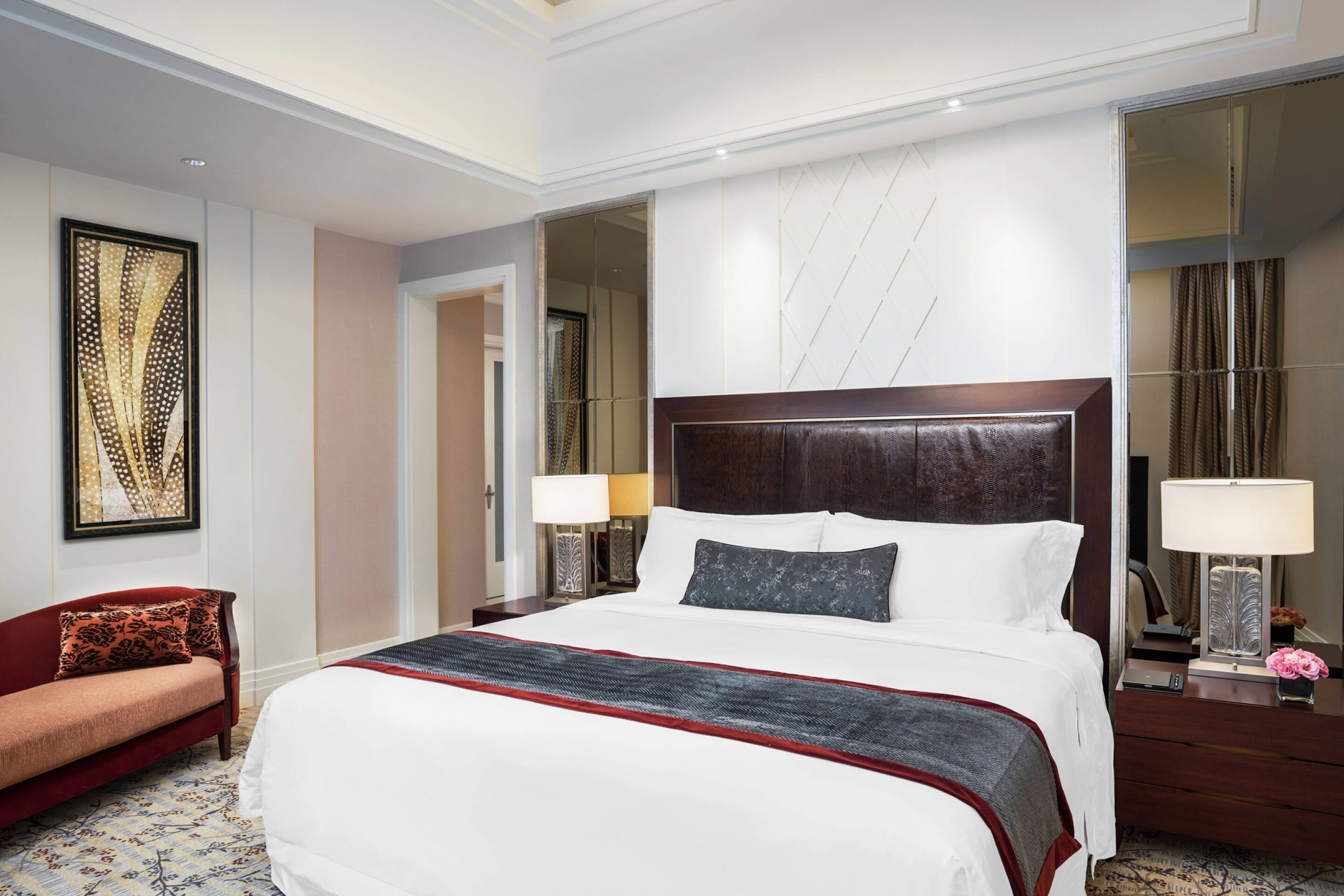 The St. Regis Chengdu Hotel – Chengdu, Sichuan, China – Metropolitan Suite Bed