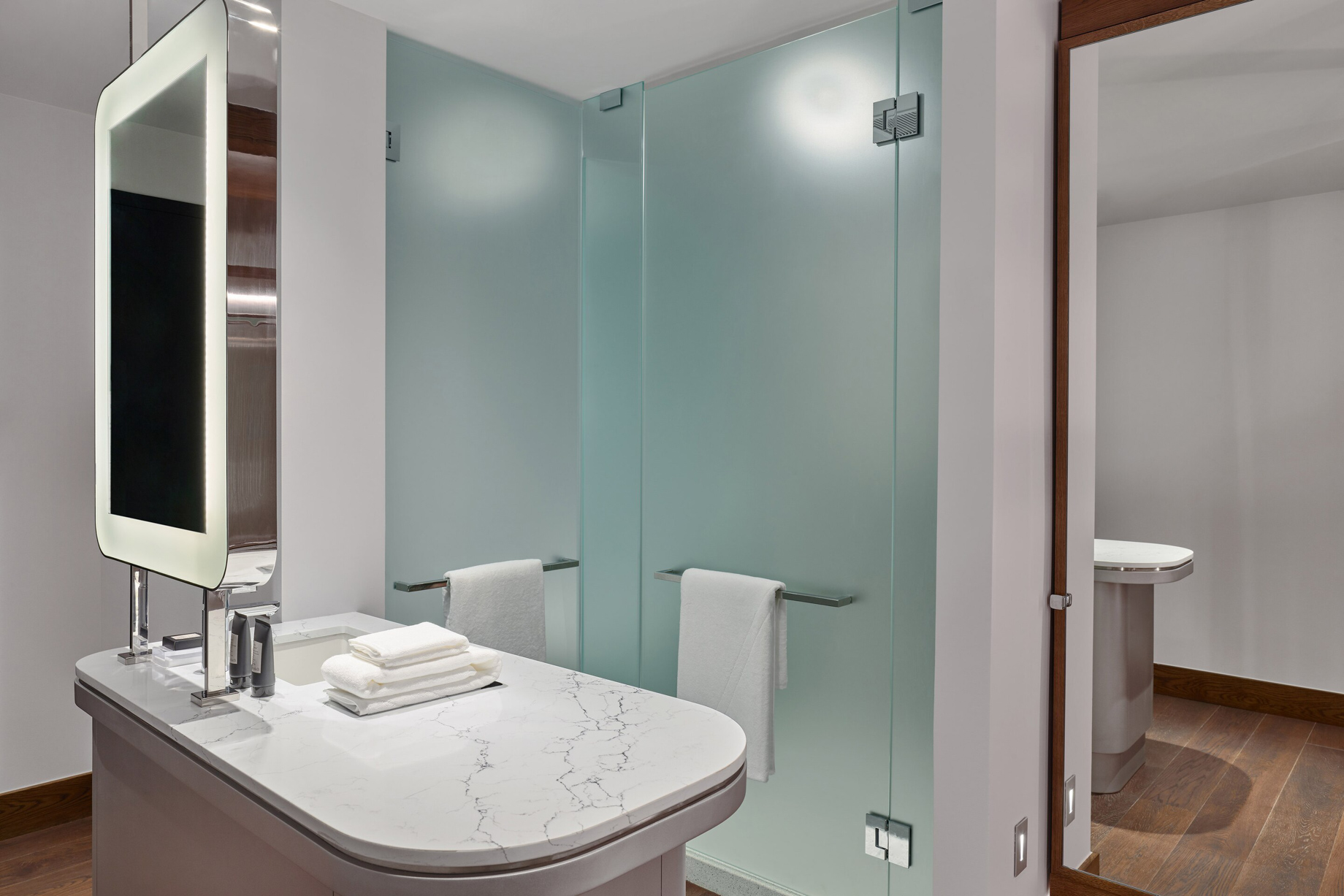 W Aspen Hotel - Aspen, CO, USA - Stacked Queen Bunk Bathroom