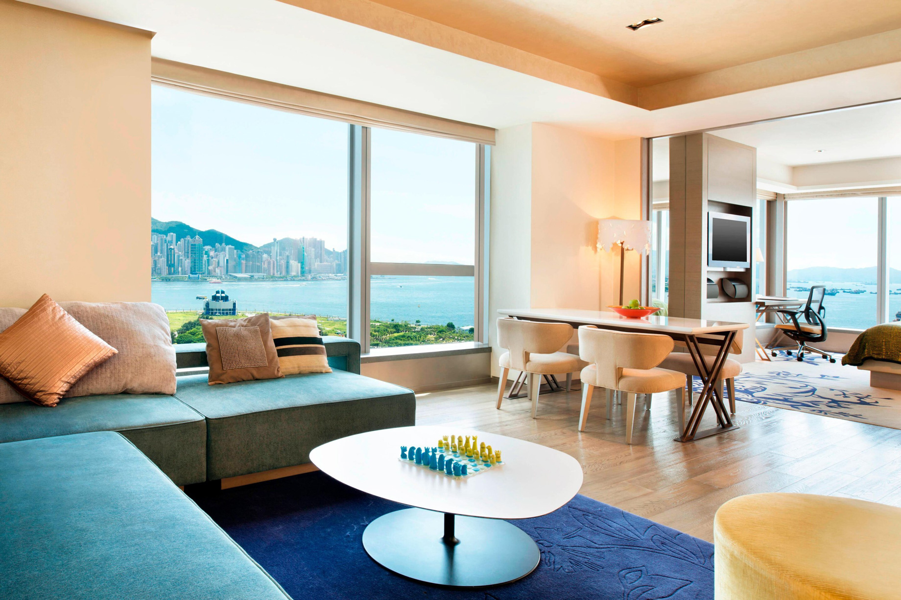 W Hong Kong Hotel - Hong Kong - Marvelous Suite Glamorous Design King Oceanfront Corner Room